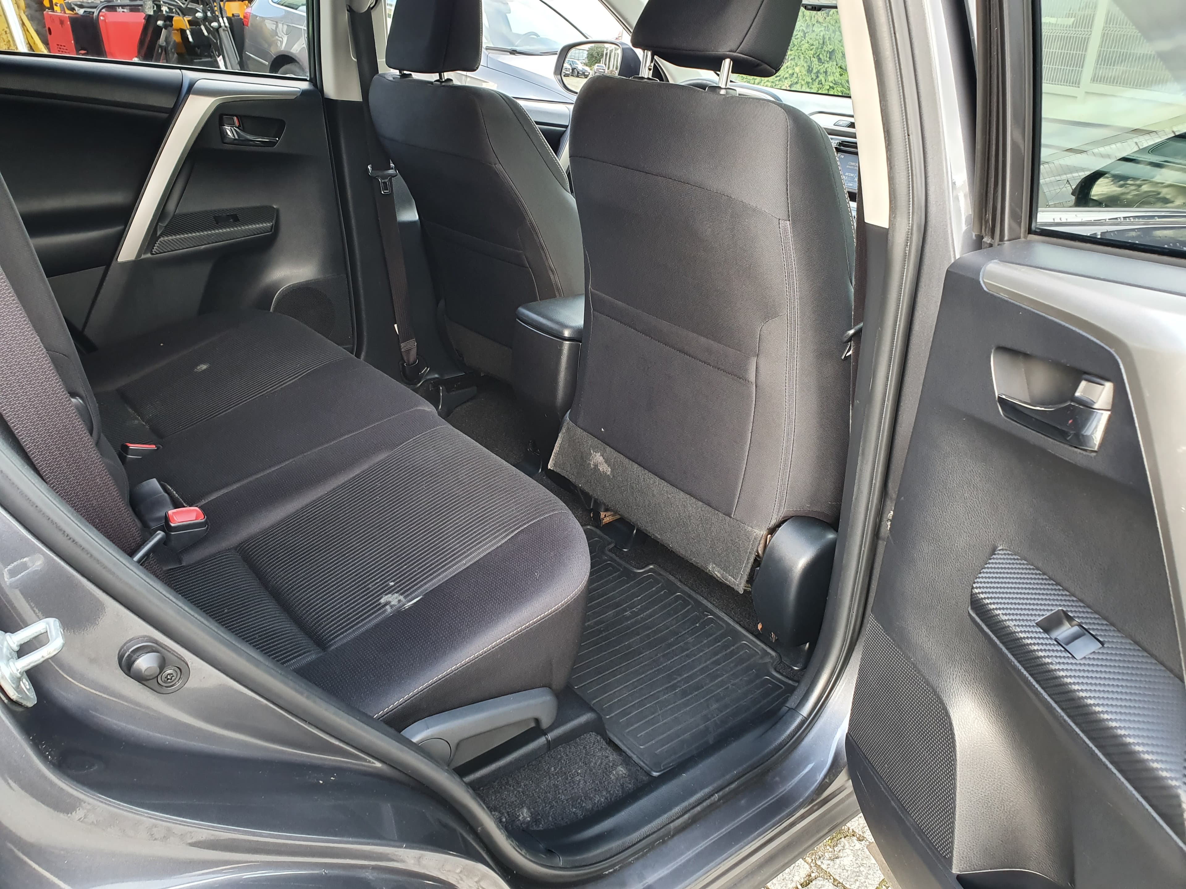 Toyota Rav4 · Ano 2015 — imagen 19