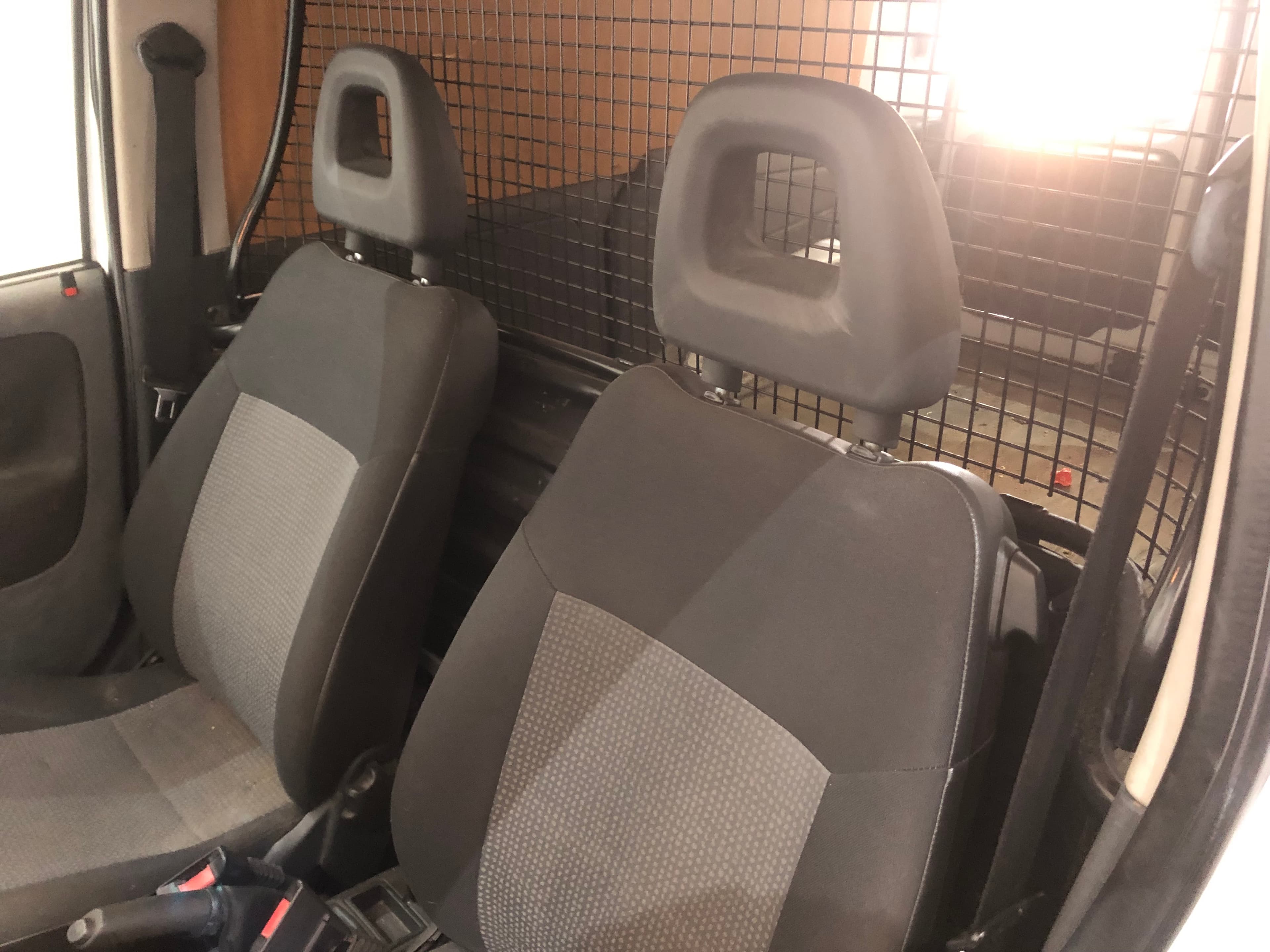 Opel Combo 1.7 CDTI · Ano 2008 — imagen 21