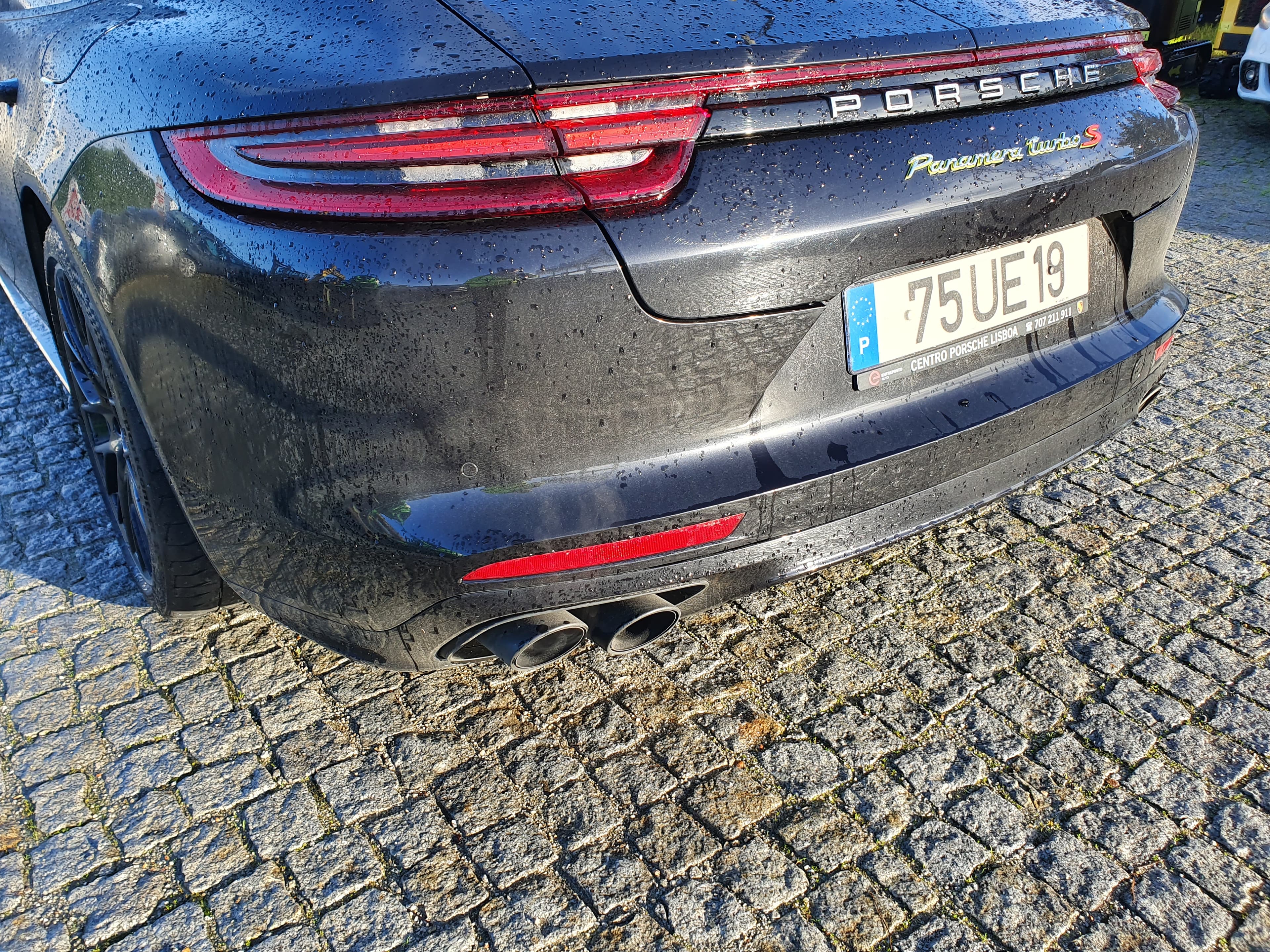 Porsche Panamera Turbo S · Ano 2018 — imagen 6