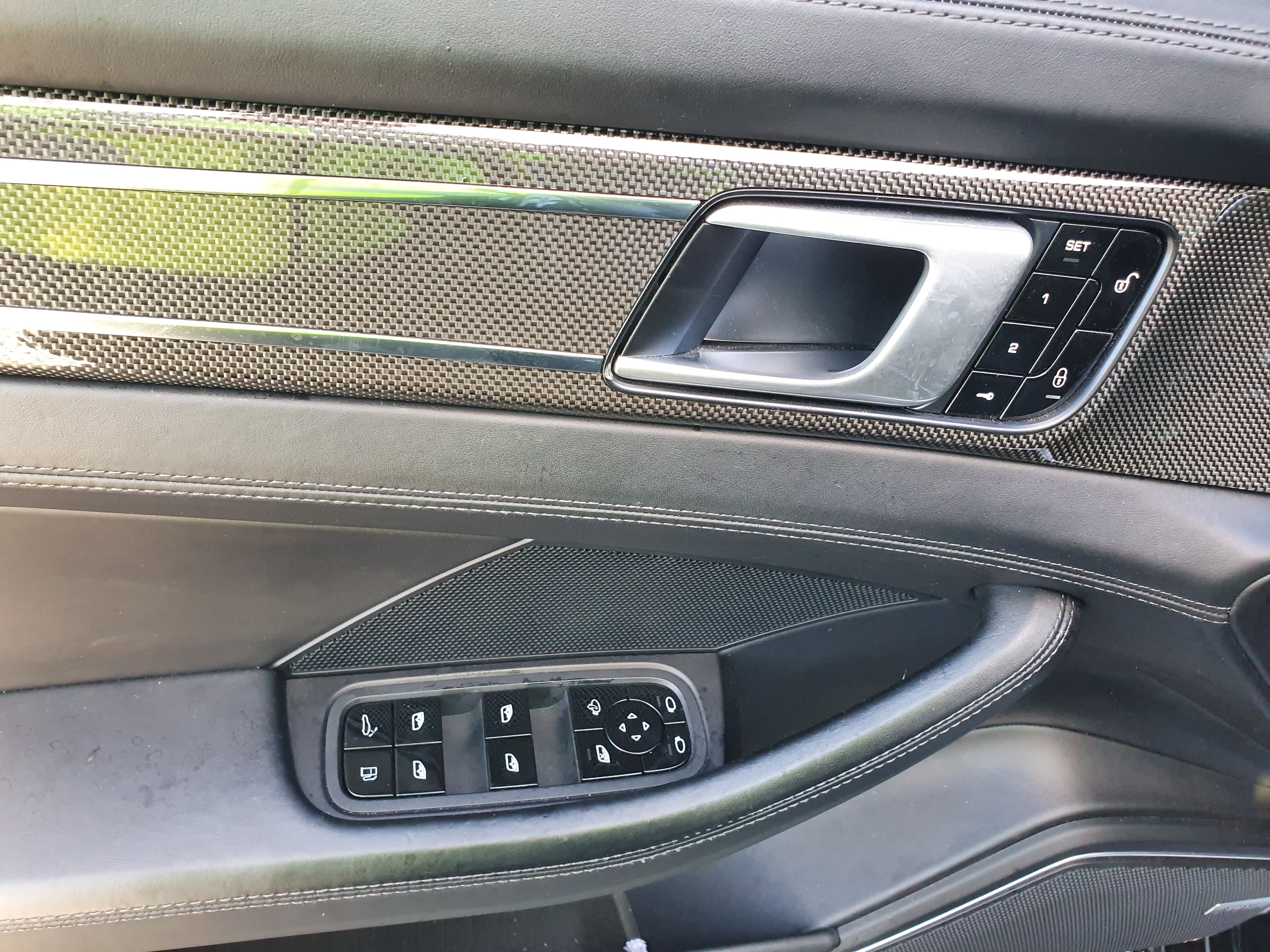 Porsche Panamera Turbo S · Ano 2018 — imagen 27