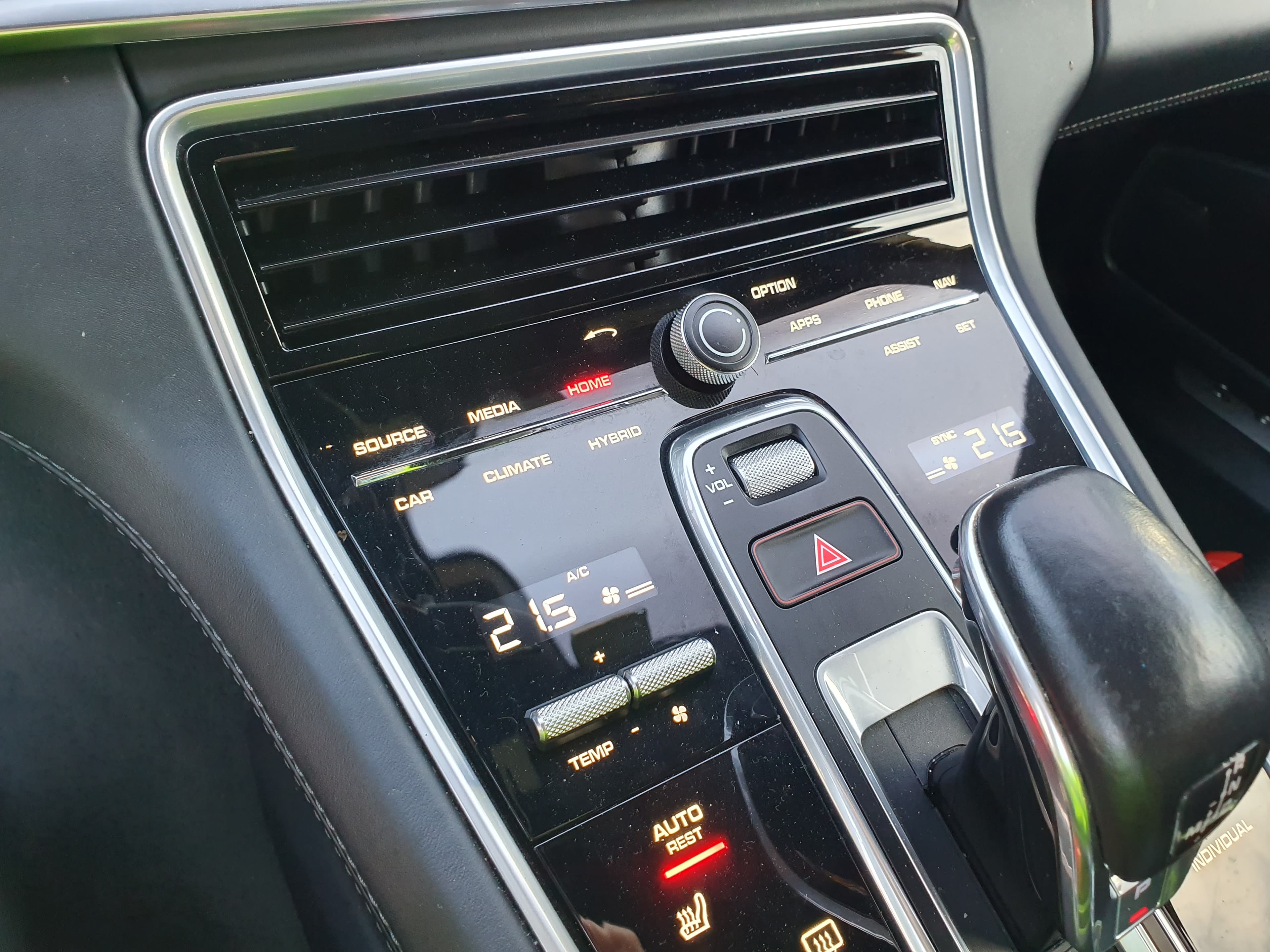 Porsche Panamera Turbo S · Ano 2018 — imagen 44