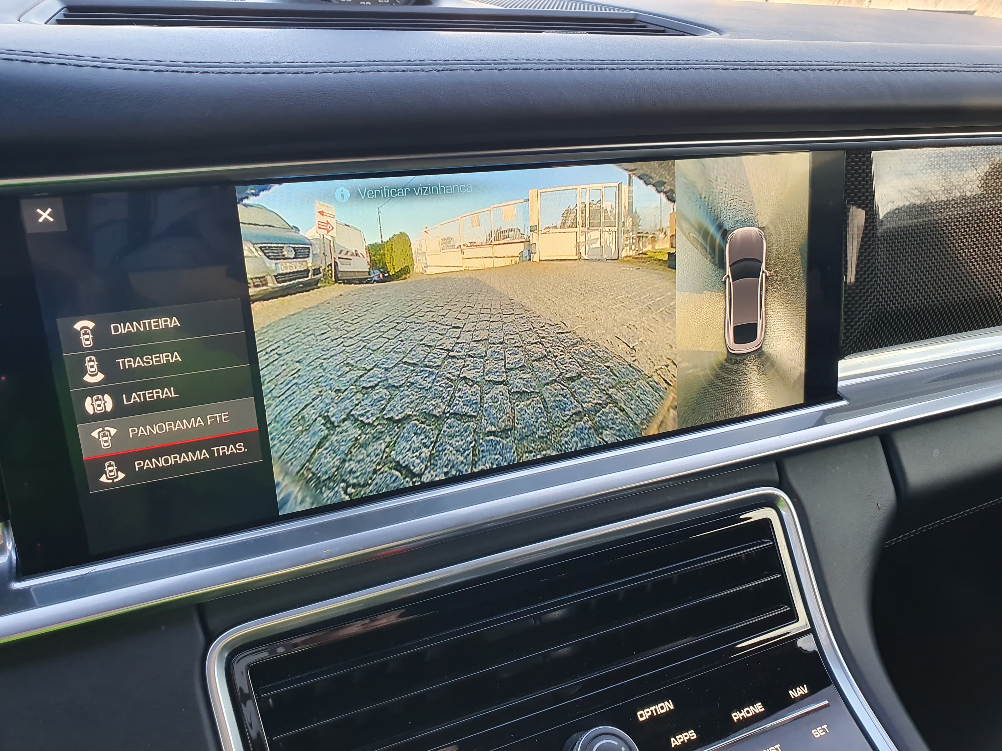 Porsche Panamera Turbo S · Ano 2018 — imagen 39
