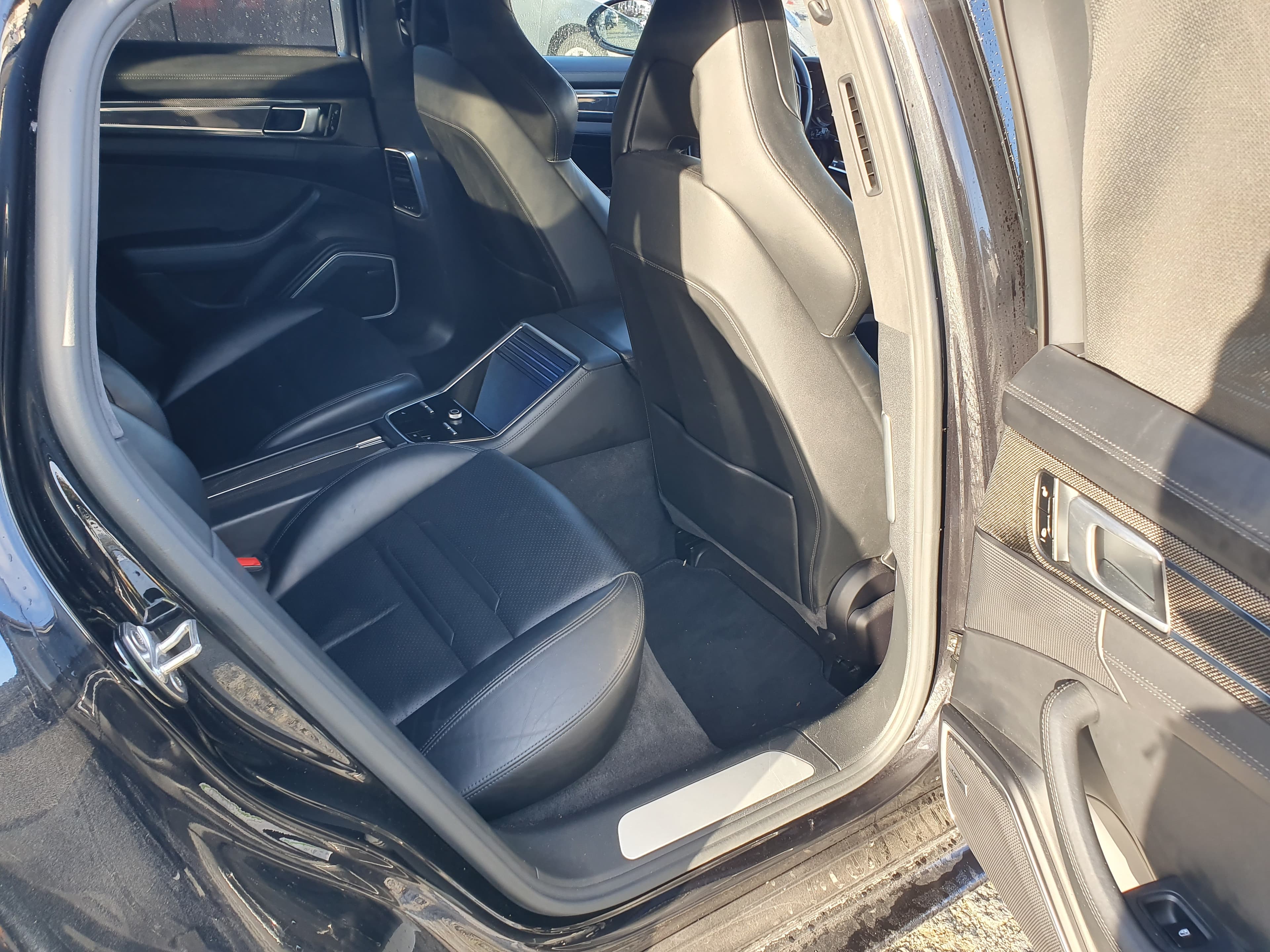 Porsche Panamera Turbo S · Ano 2018 — imagen 18