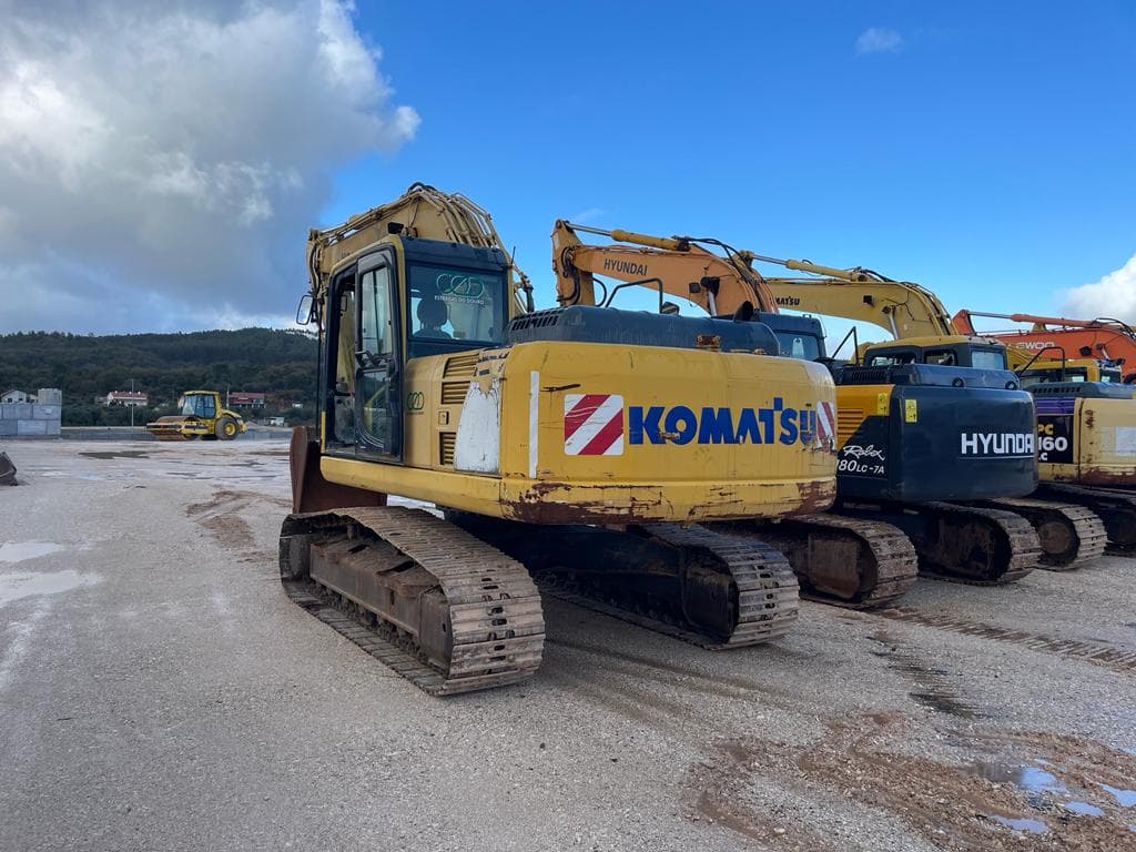Giratória Komatsu PC 210 — imagem 3