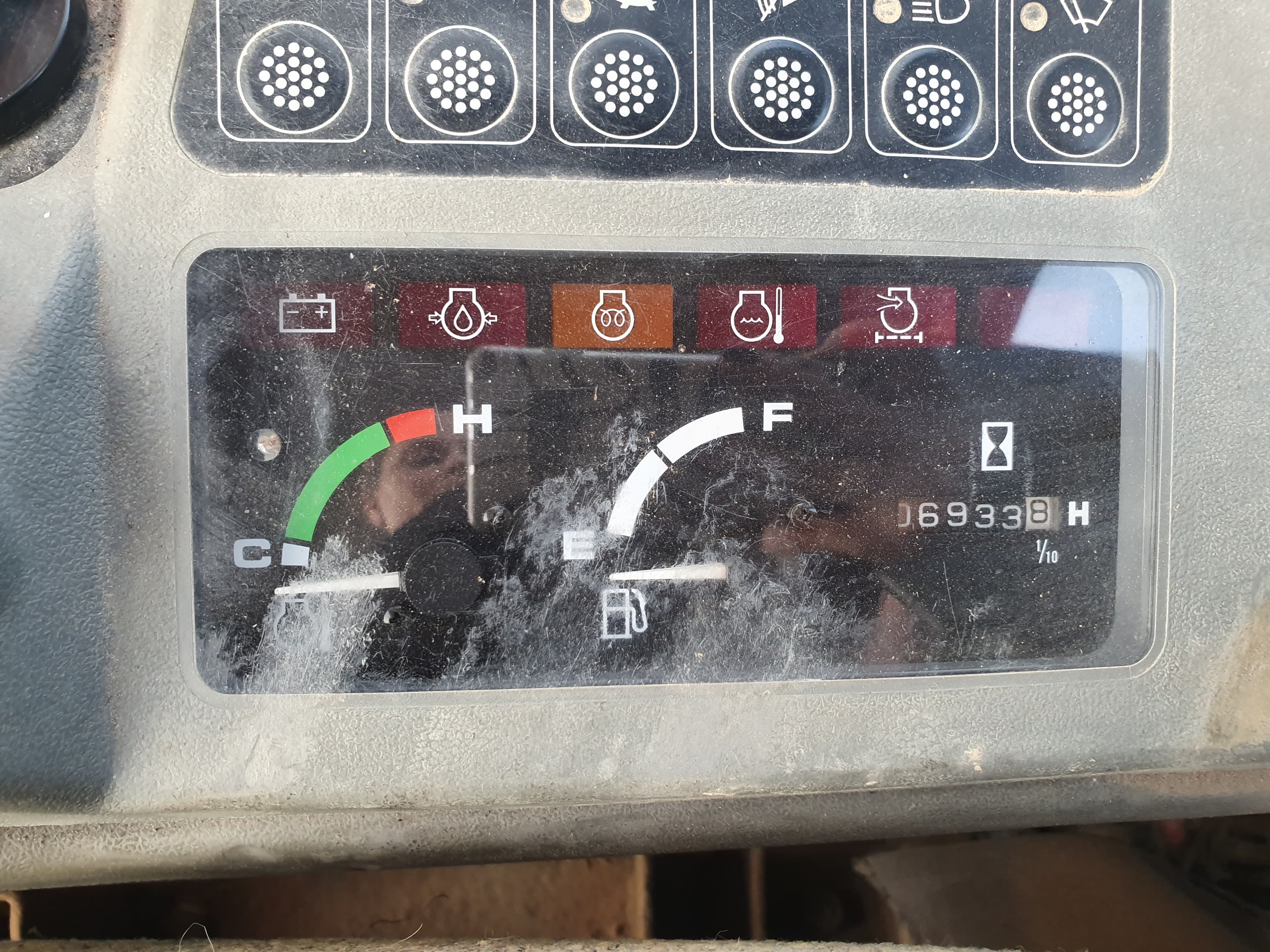 Giratória de rastos Hitachi — image 11