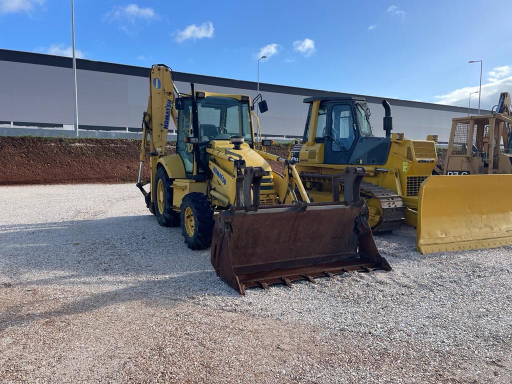 Retroescavadora Komatsu W 93 R — imagem 3
