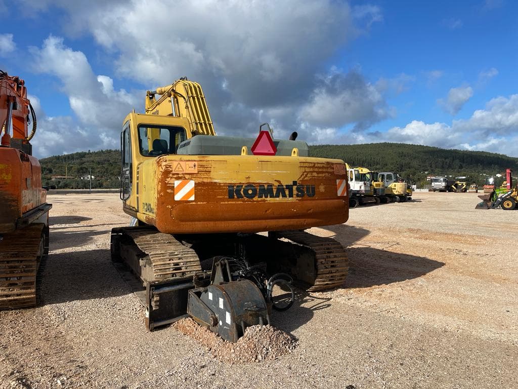 Giratória Komatsu PC 240 — imagem 3