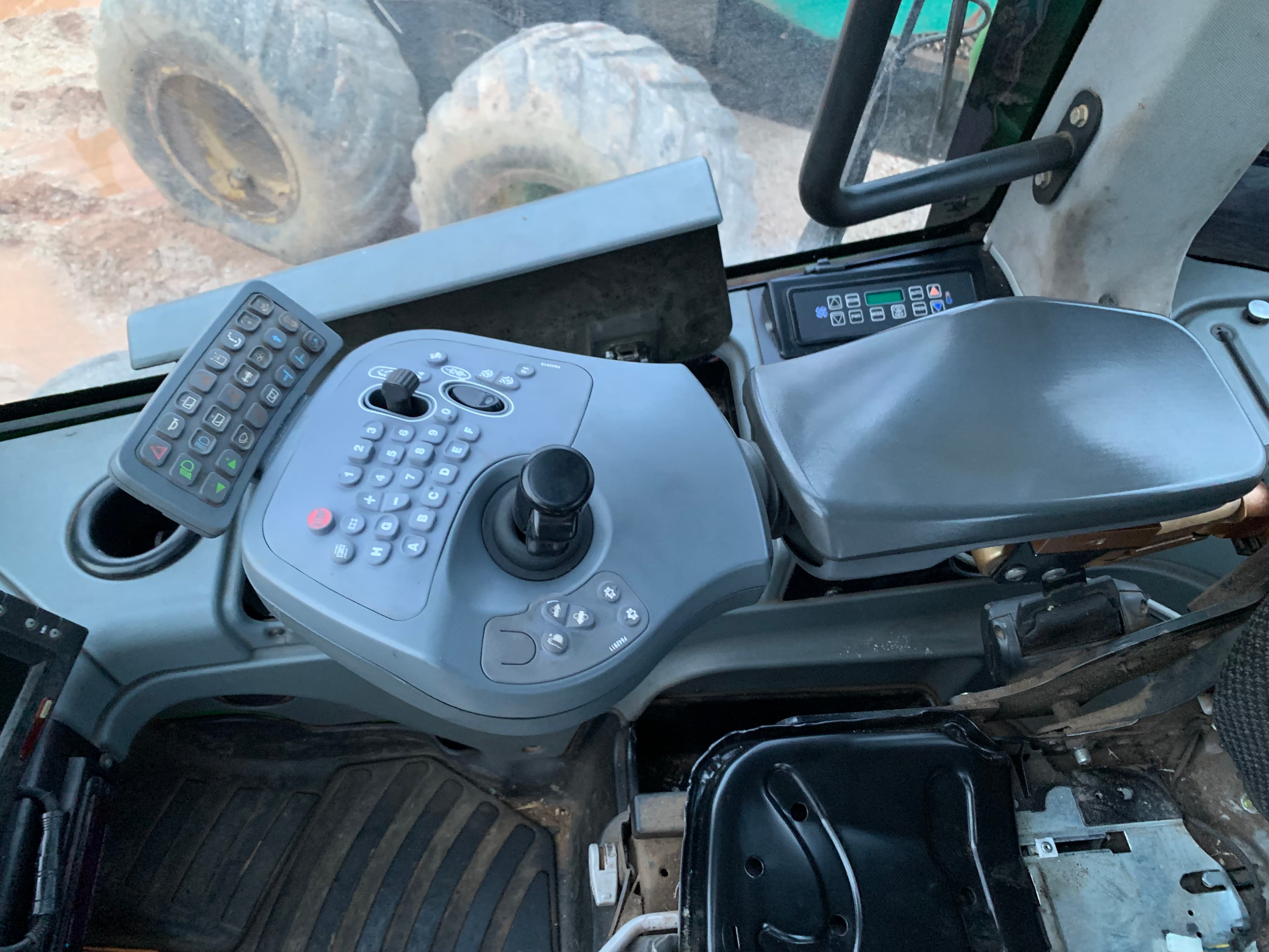 John Deere Forestry Chipper — image 4