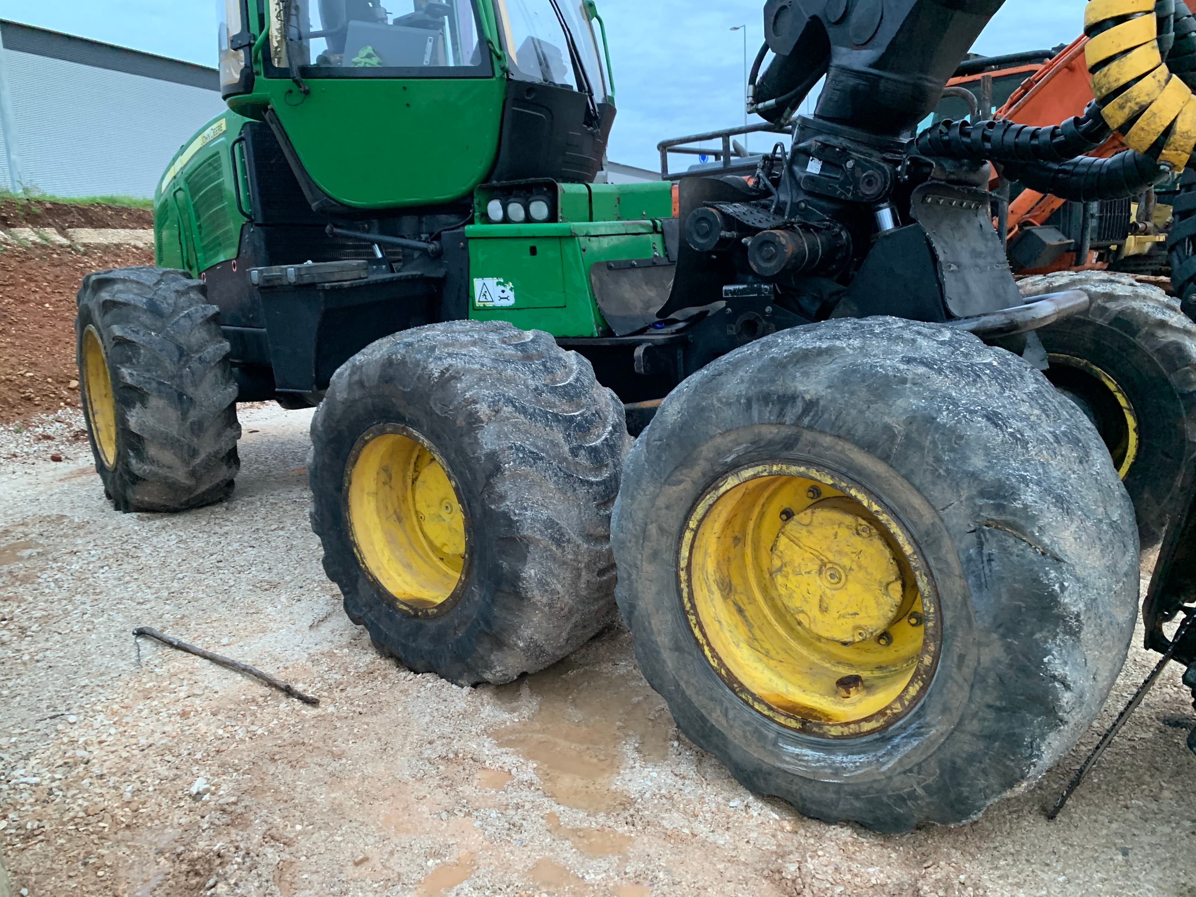 John Deere Forestry Chipper — image 8