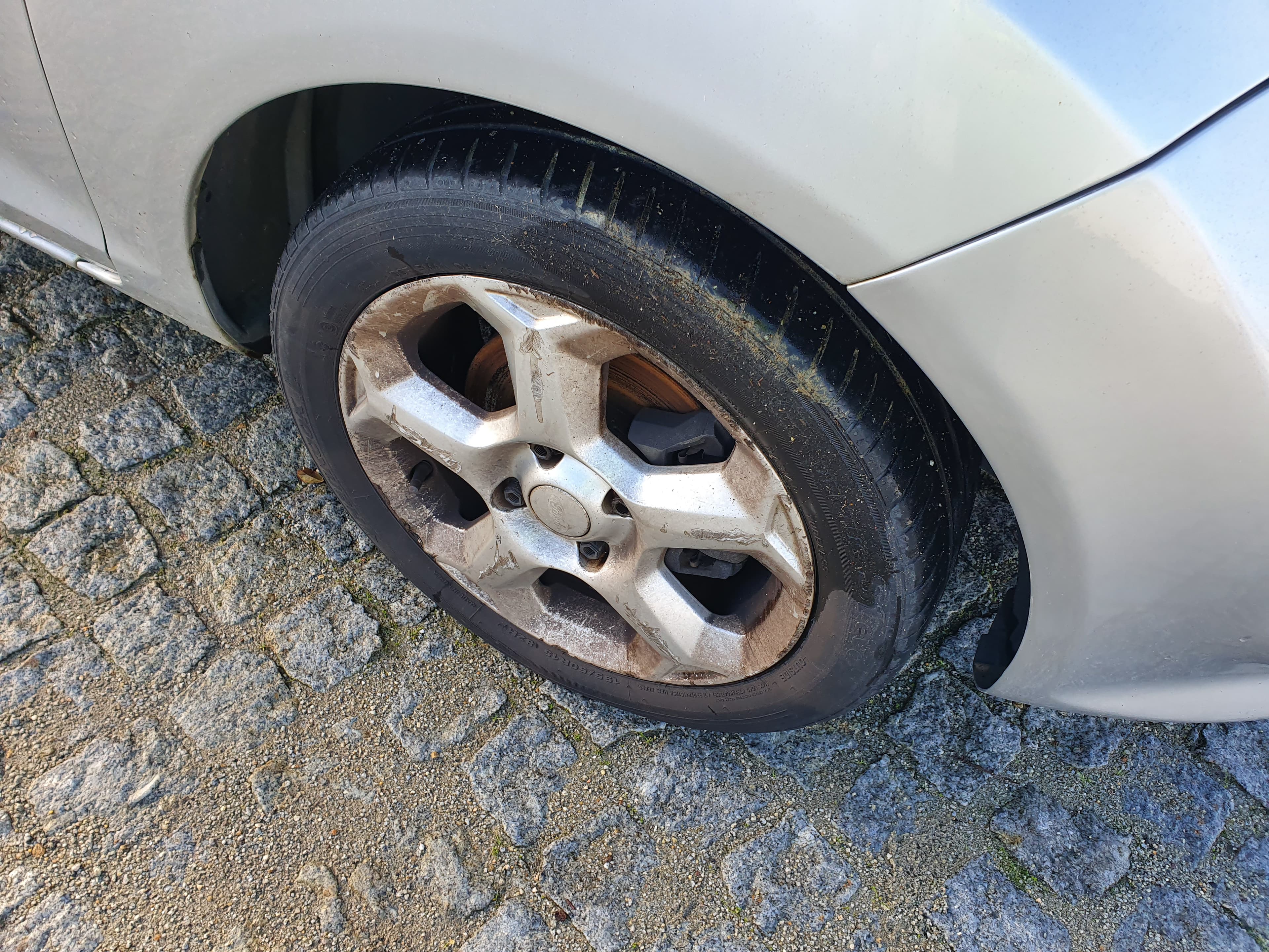 Ford Fiesta · Ano 2010 — image 16