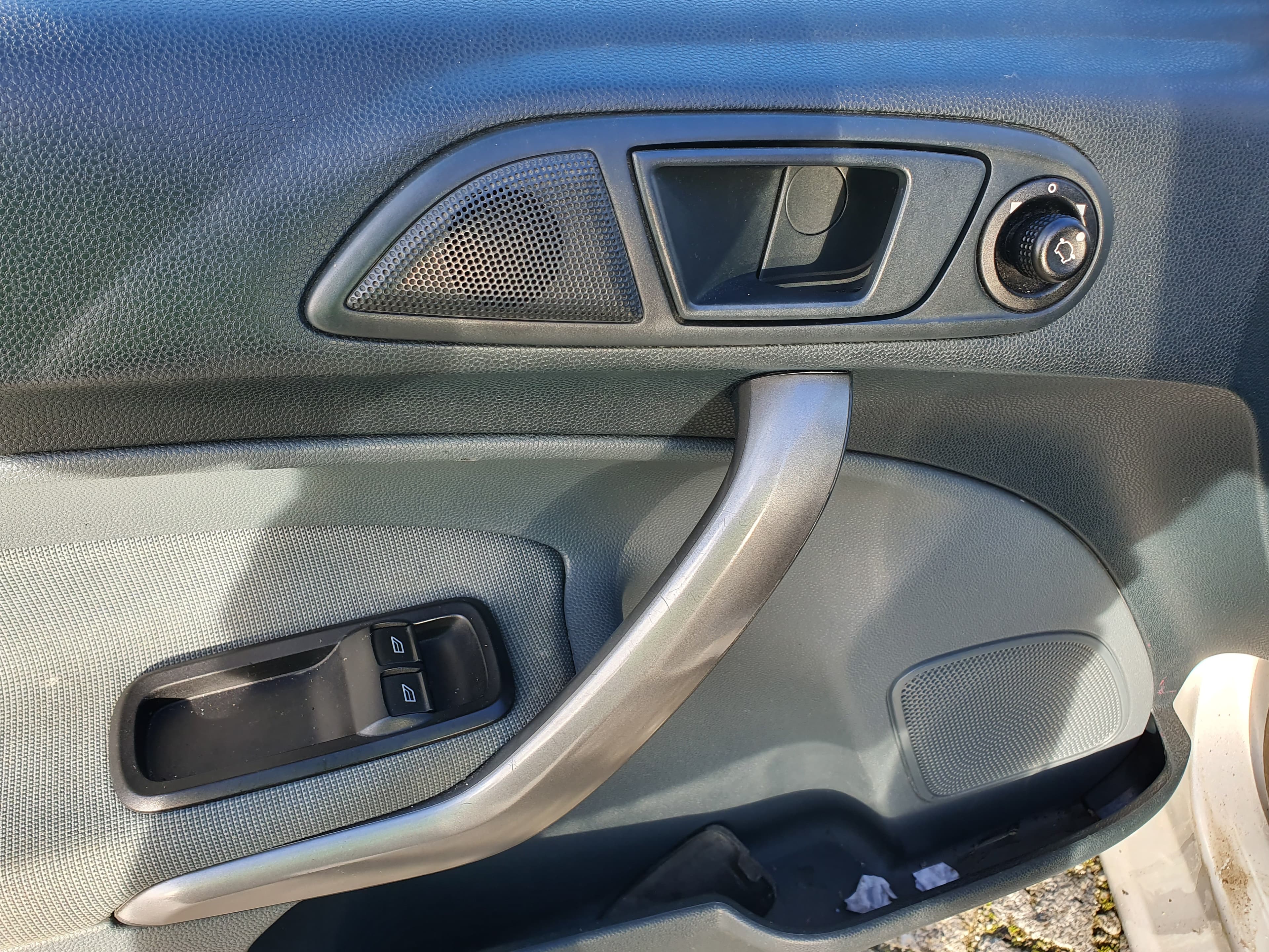 Ford Fiesta · Ano 2010 — image 34