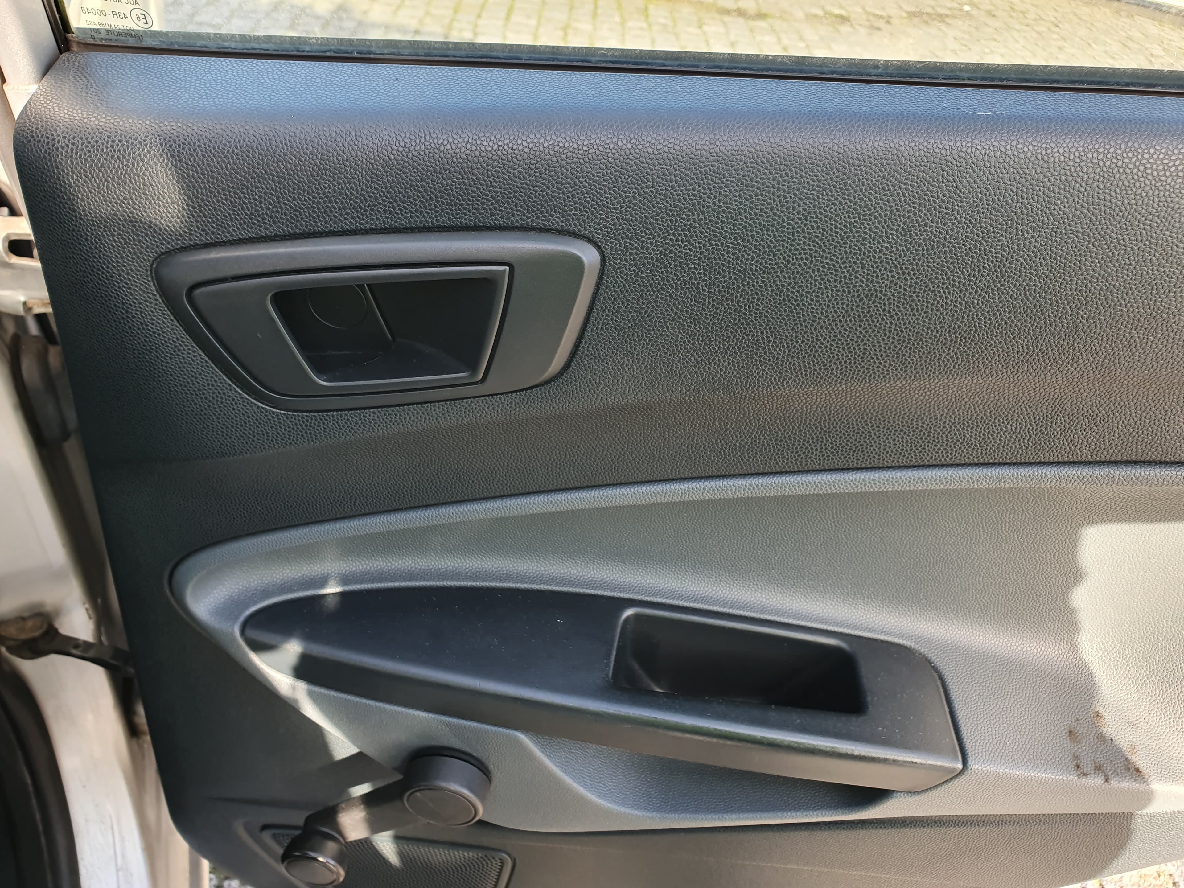 Ford Fiesta · Ano 2010 — image 19