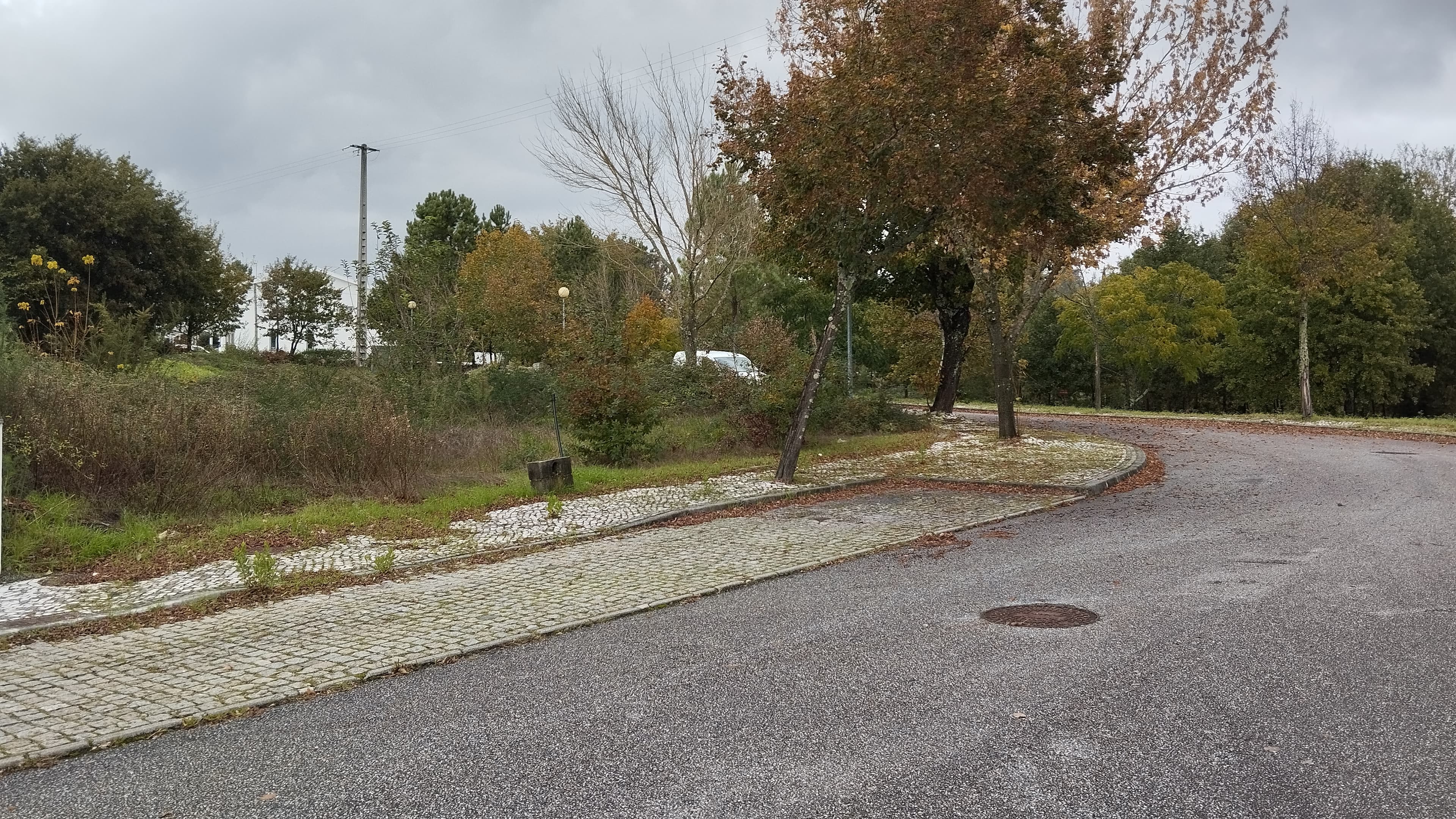 Lote para Construção de Bloco Habitacional  · Viseu — imagen 1