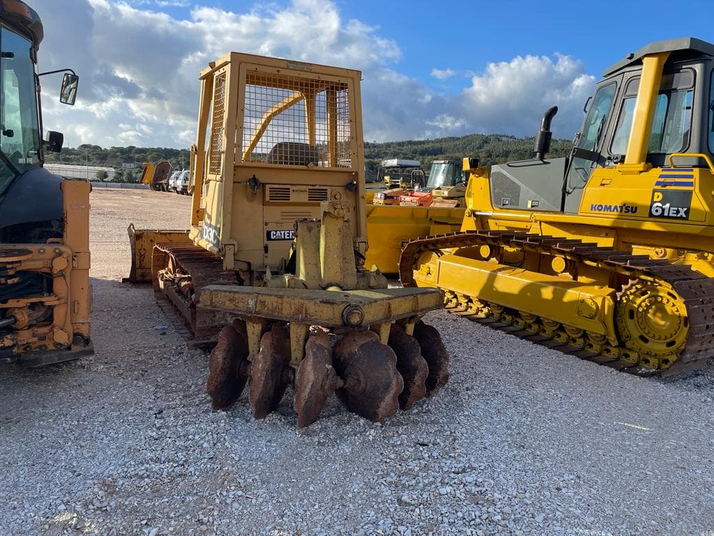 Buldozer CAT D3C — imagen 5