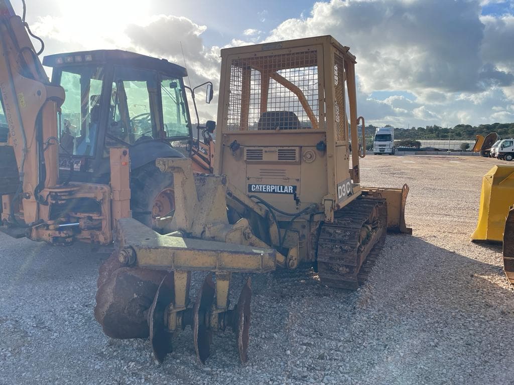 Buldozer CAT D3C — imagen 4