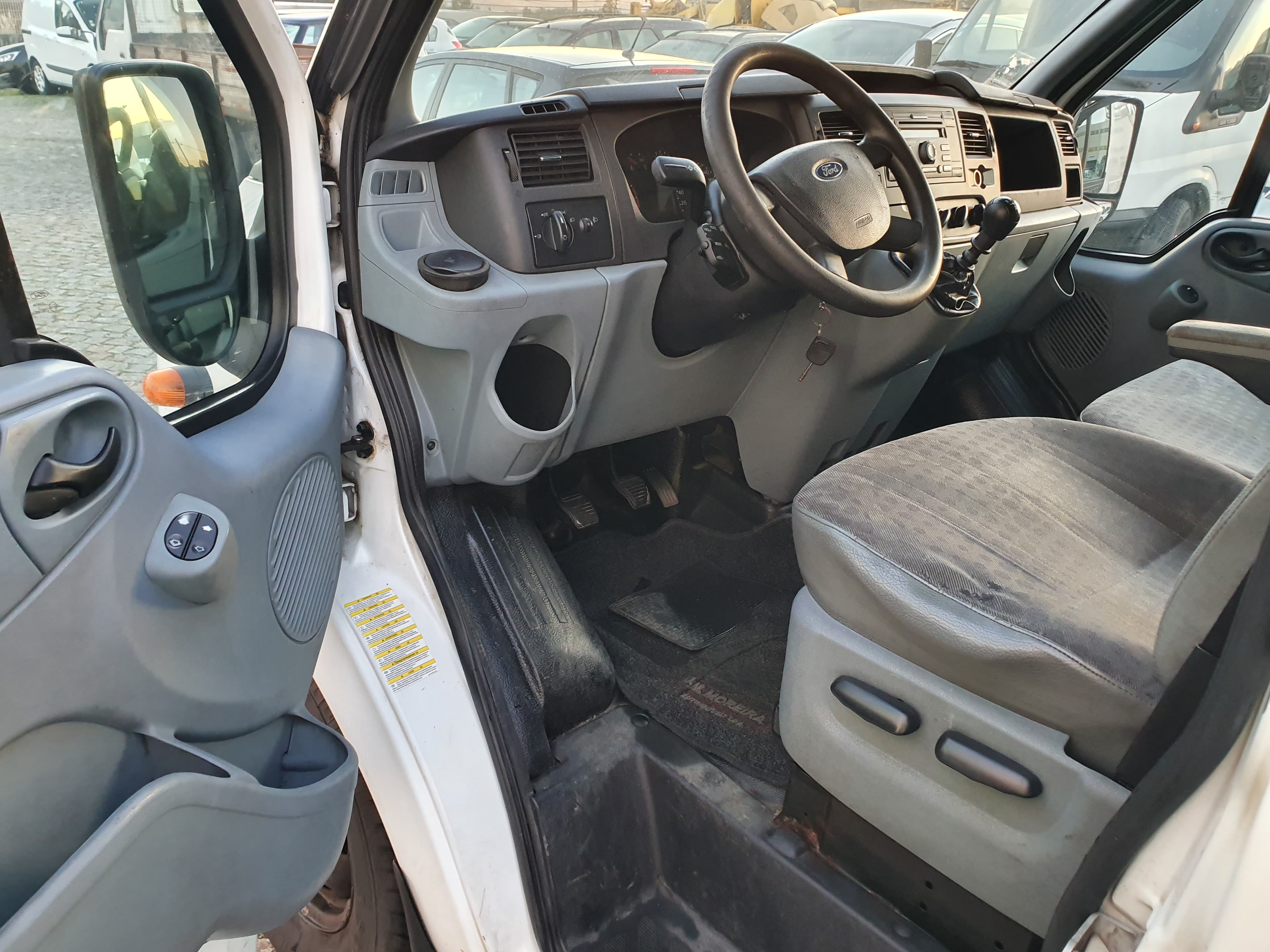 Ford Transit · Ano 2011 — imagen 22