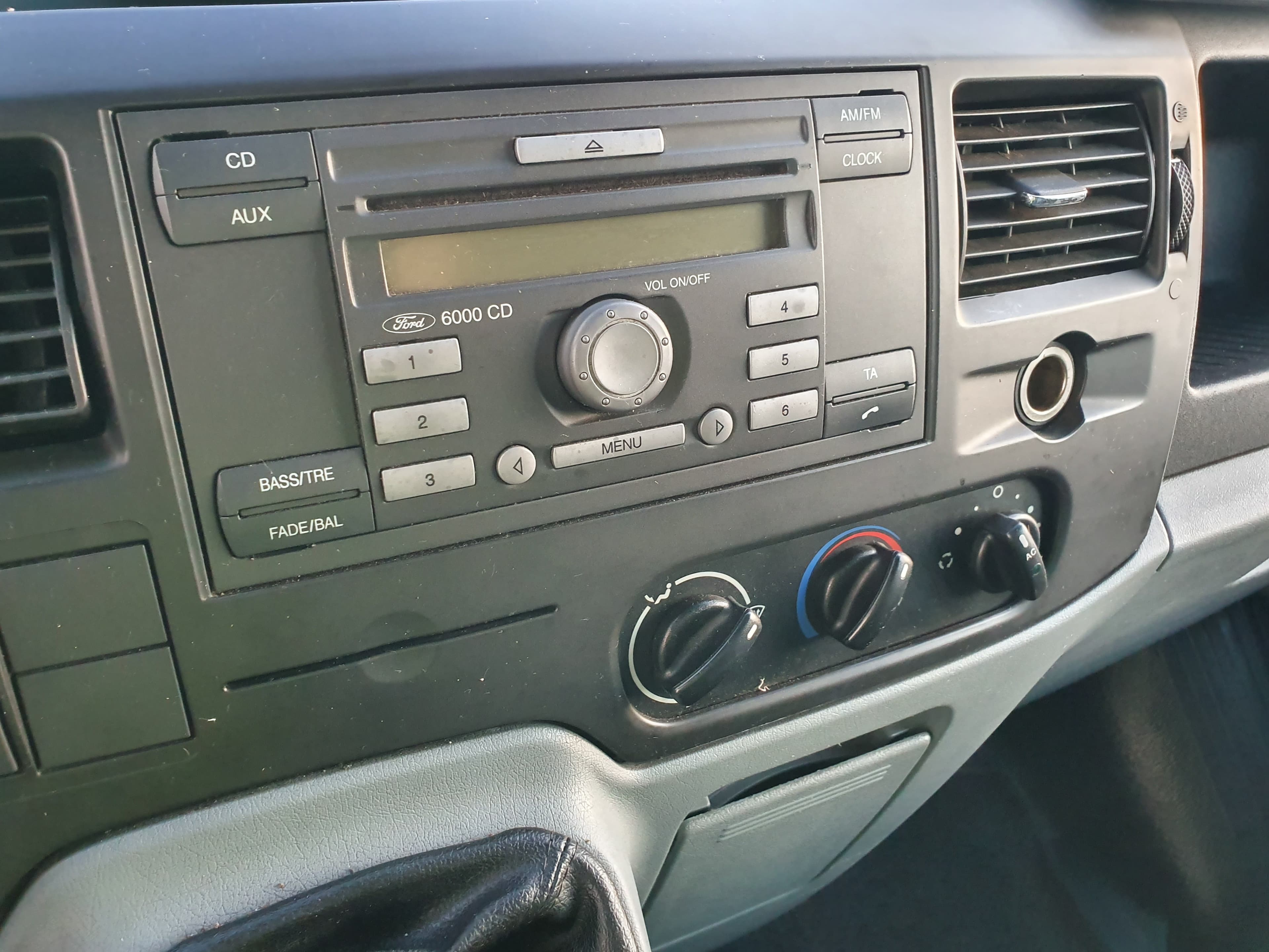 Ford Transit · Ano 2011 — imagen 33