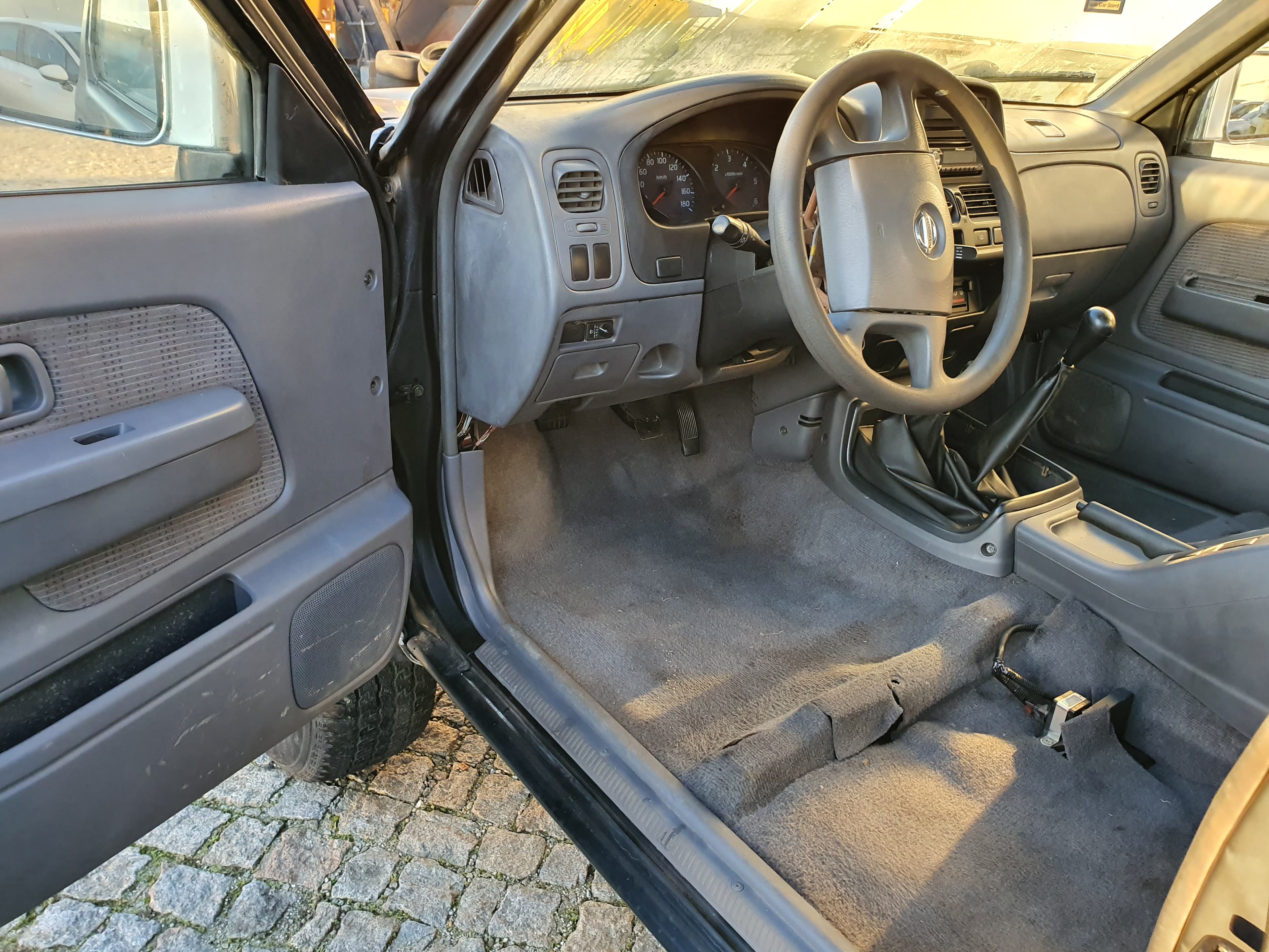 Nissan Navarra · Ano 2006 — image 18