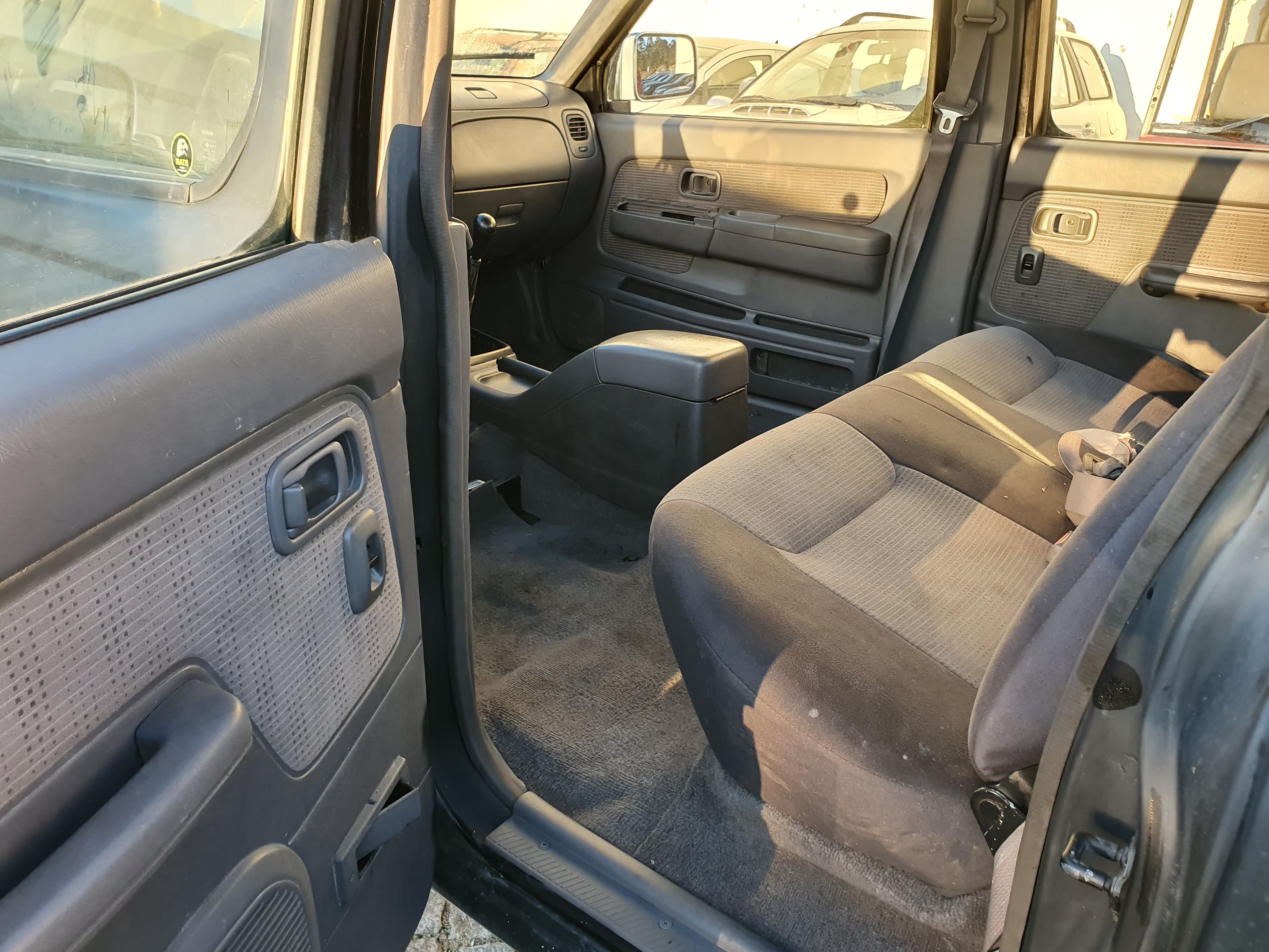 Nissan Navarra · Ano 2006 — image 25