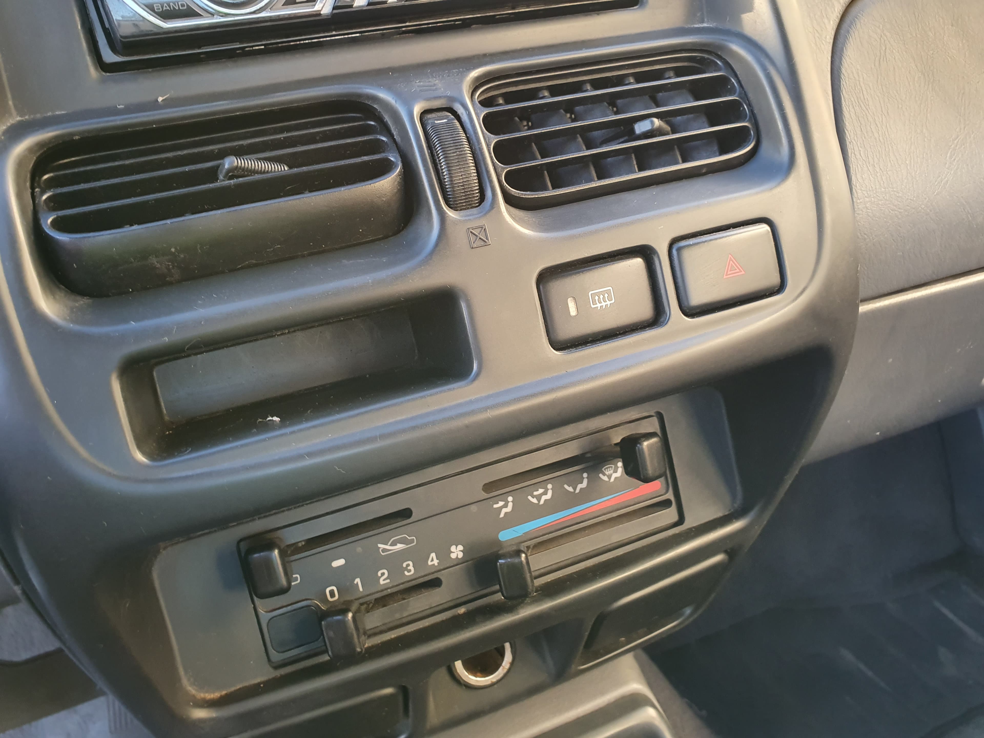 Nissan Navarra · Ano 2006 — image 28