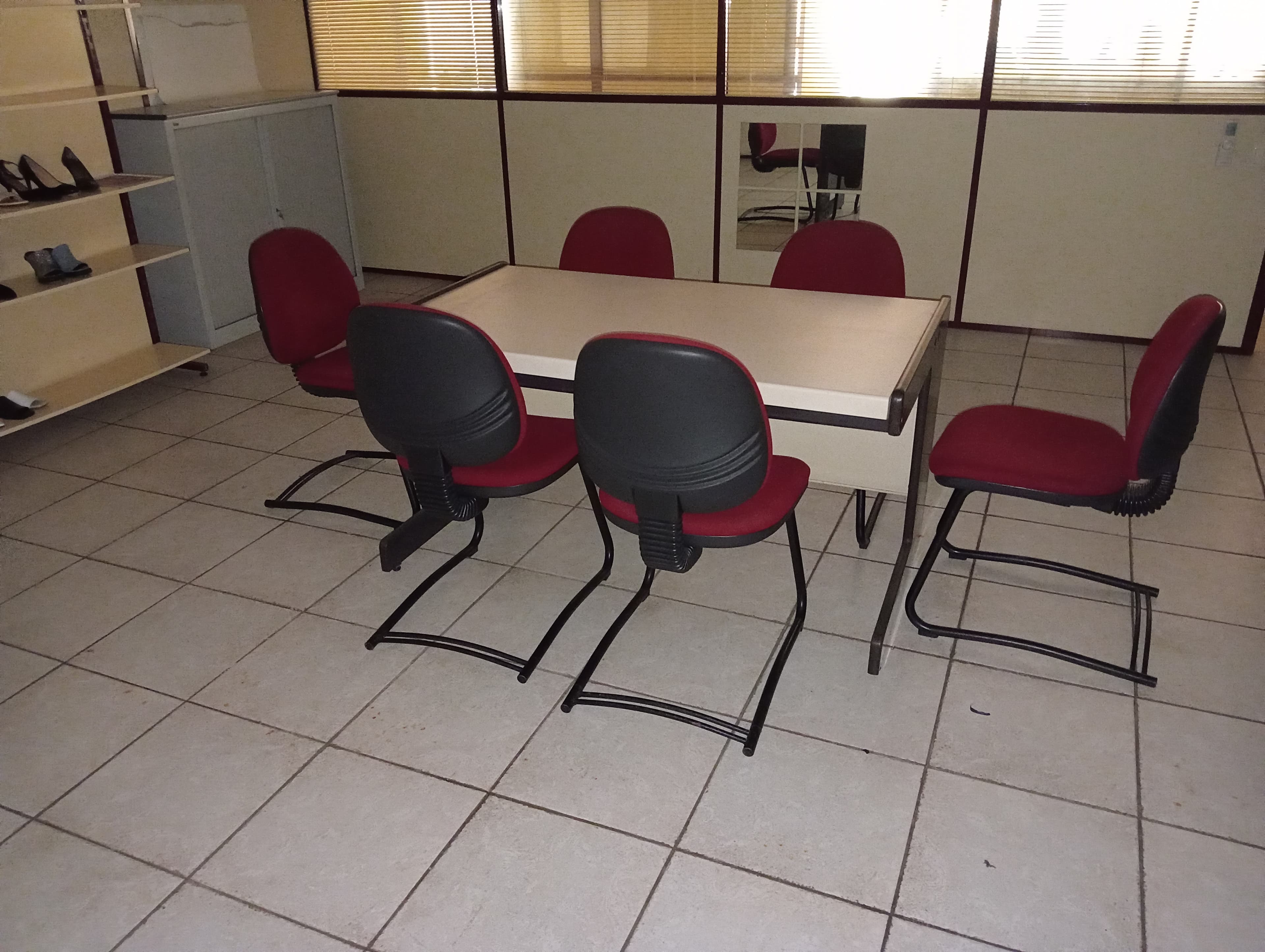 Equipamiento de Oficina — imagen 21