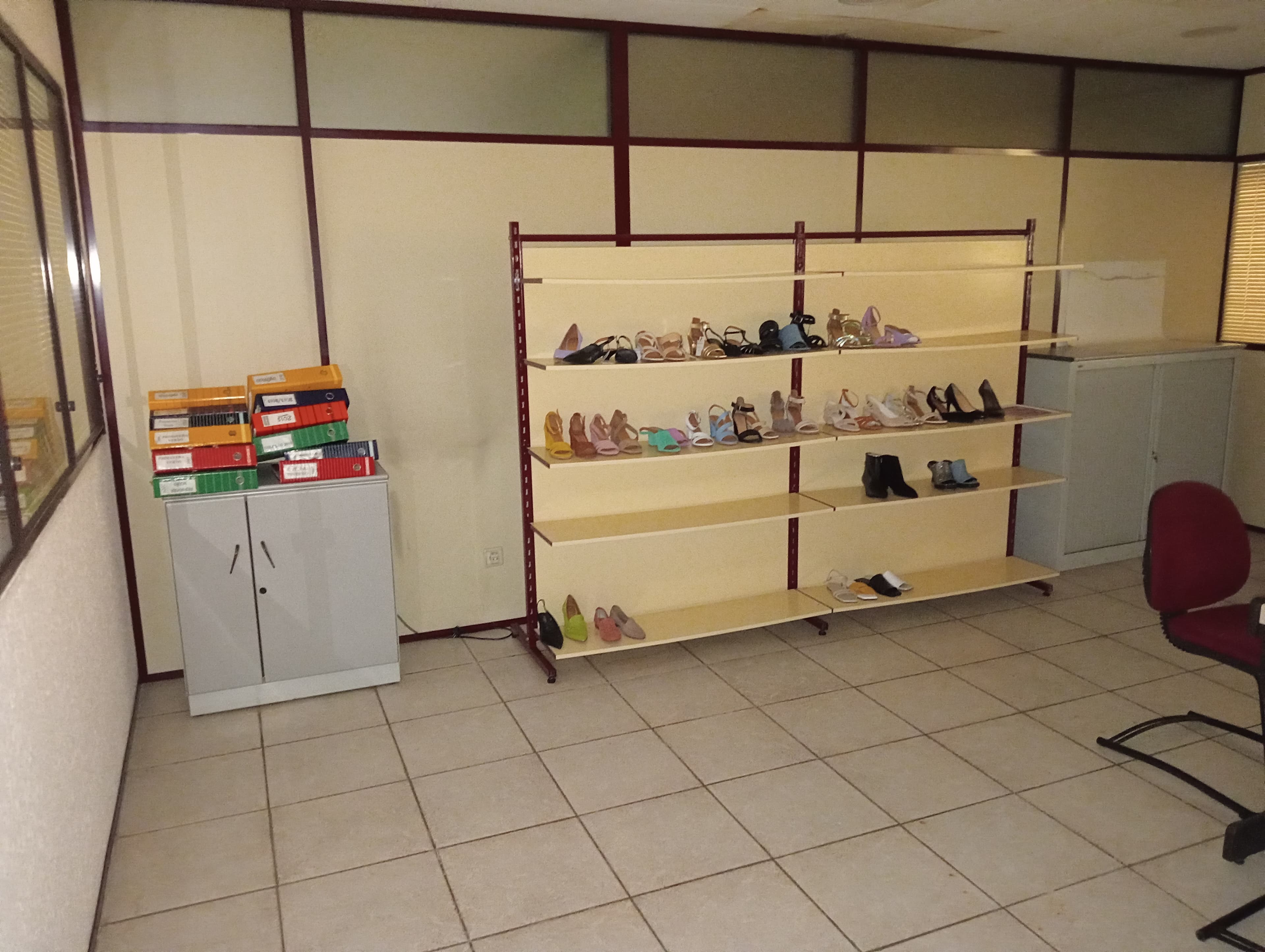 Equipamiento de Oficina — imagen 20