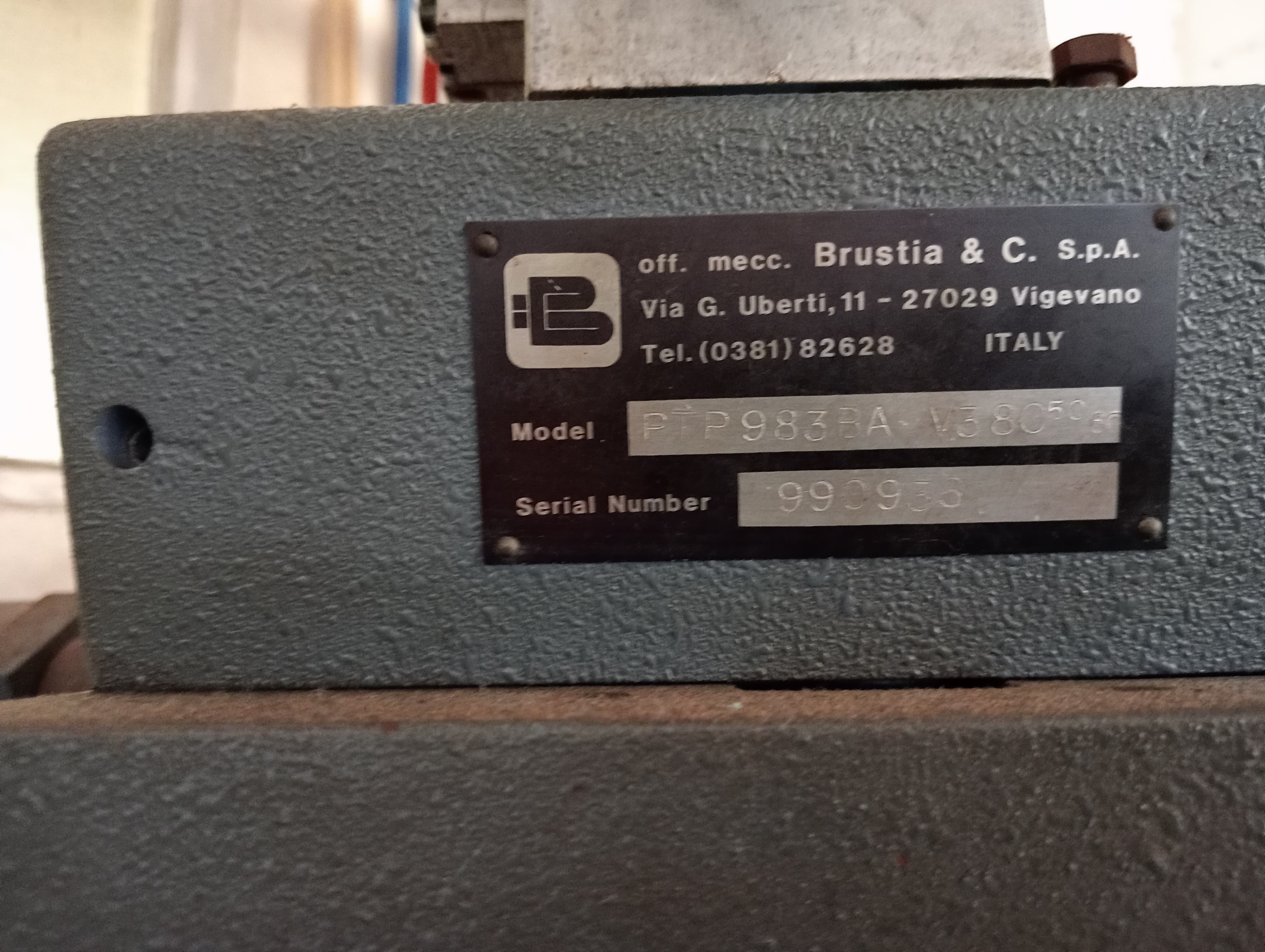 Máquina de meter parafusos · Máquina de pregar saltos — imagem 8