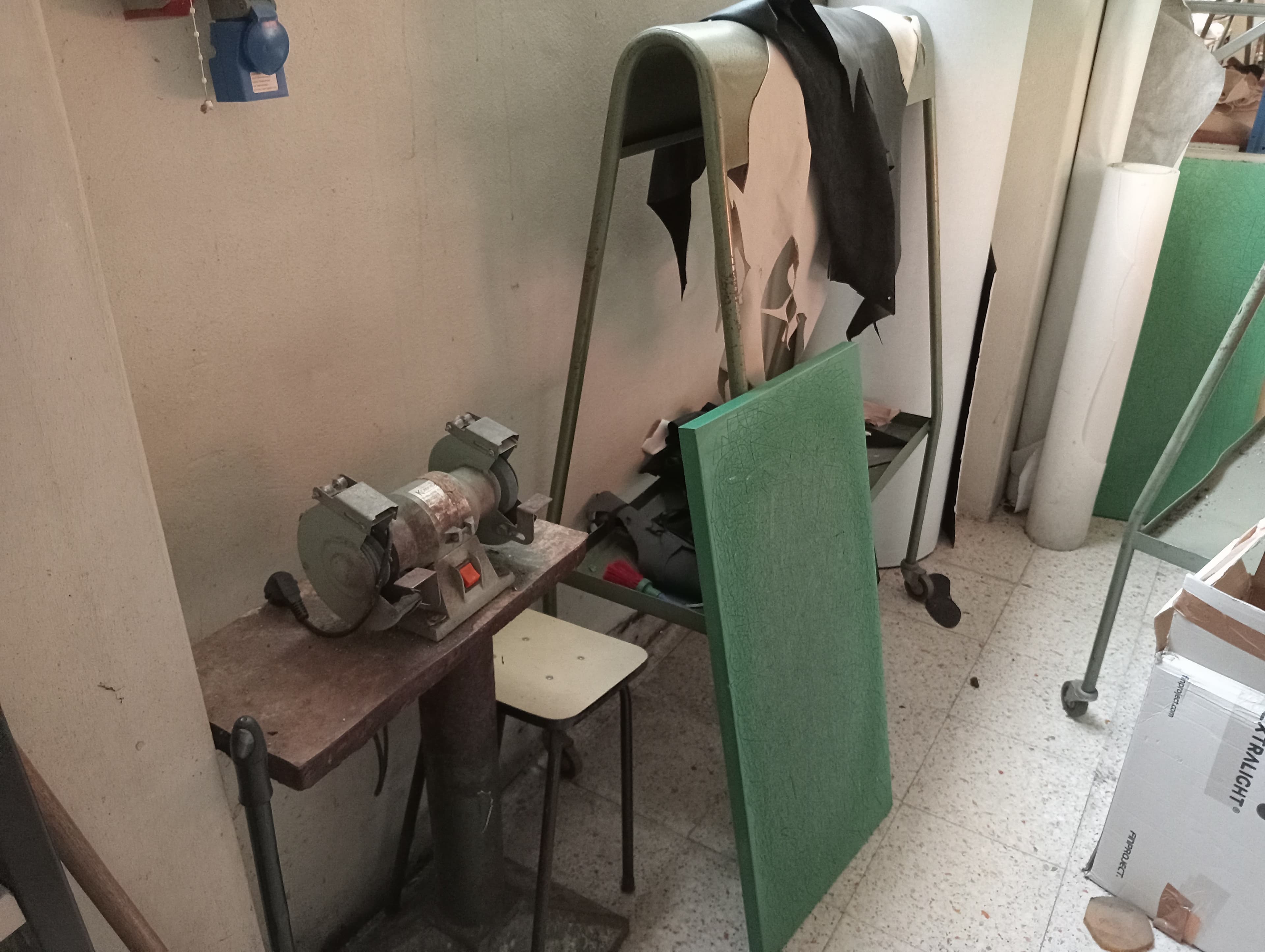 Retalhos de Pele · Equipamentos Diversos — imagem 23