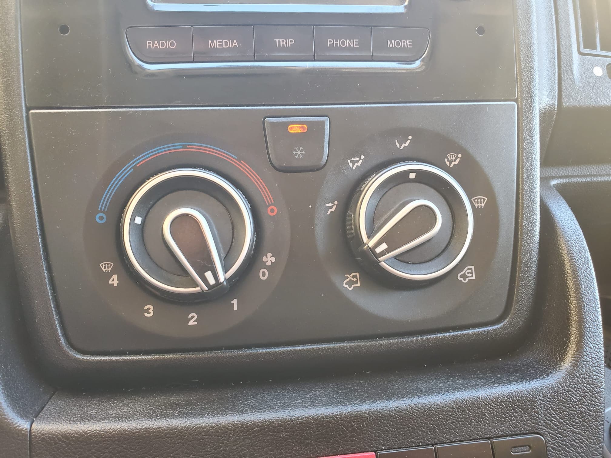Citroën Jumper · Ano 2018 — imagem 30