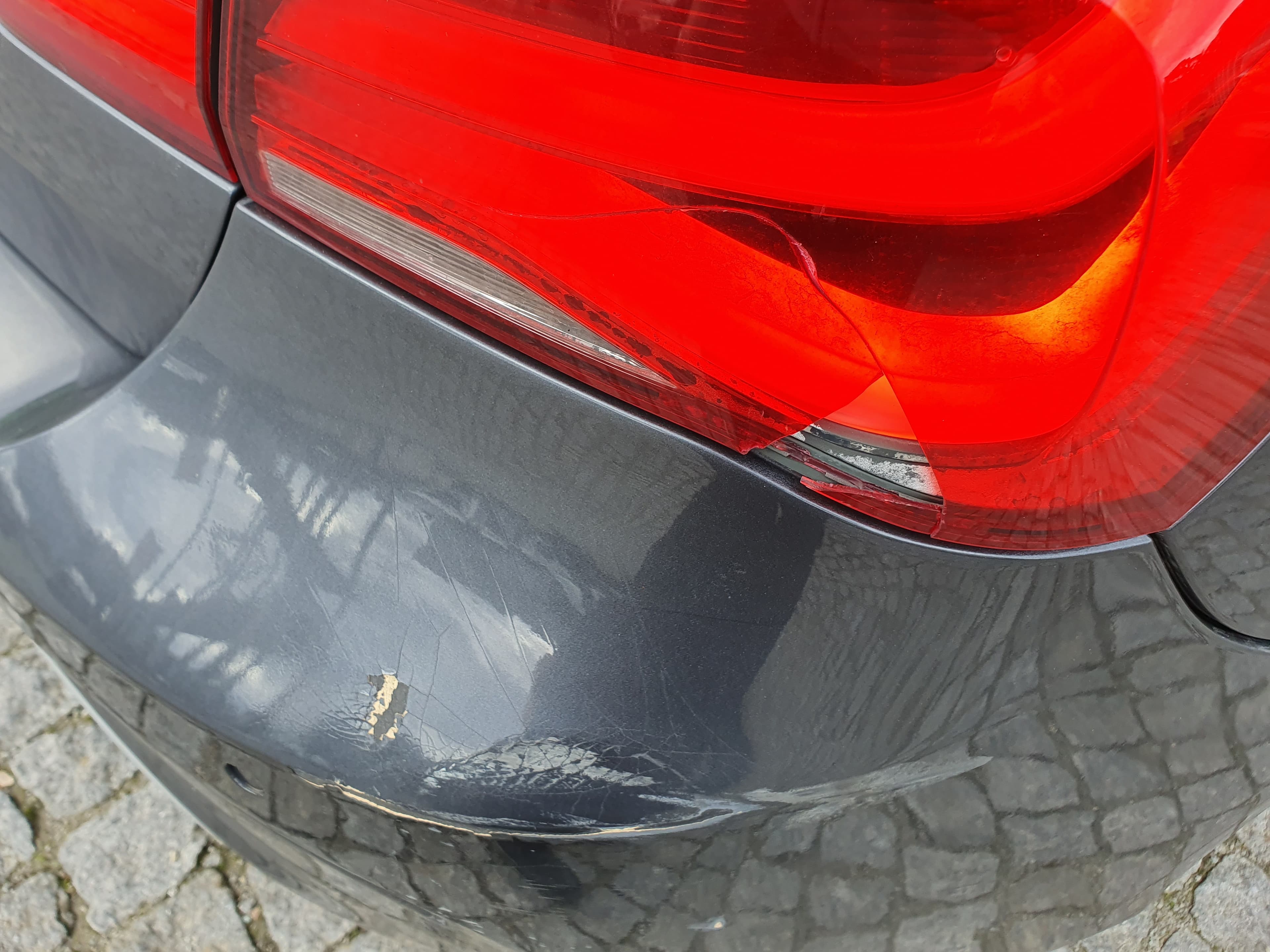 BMW 116D · Ano 2016 — imagem 23