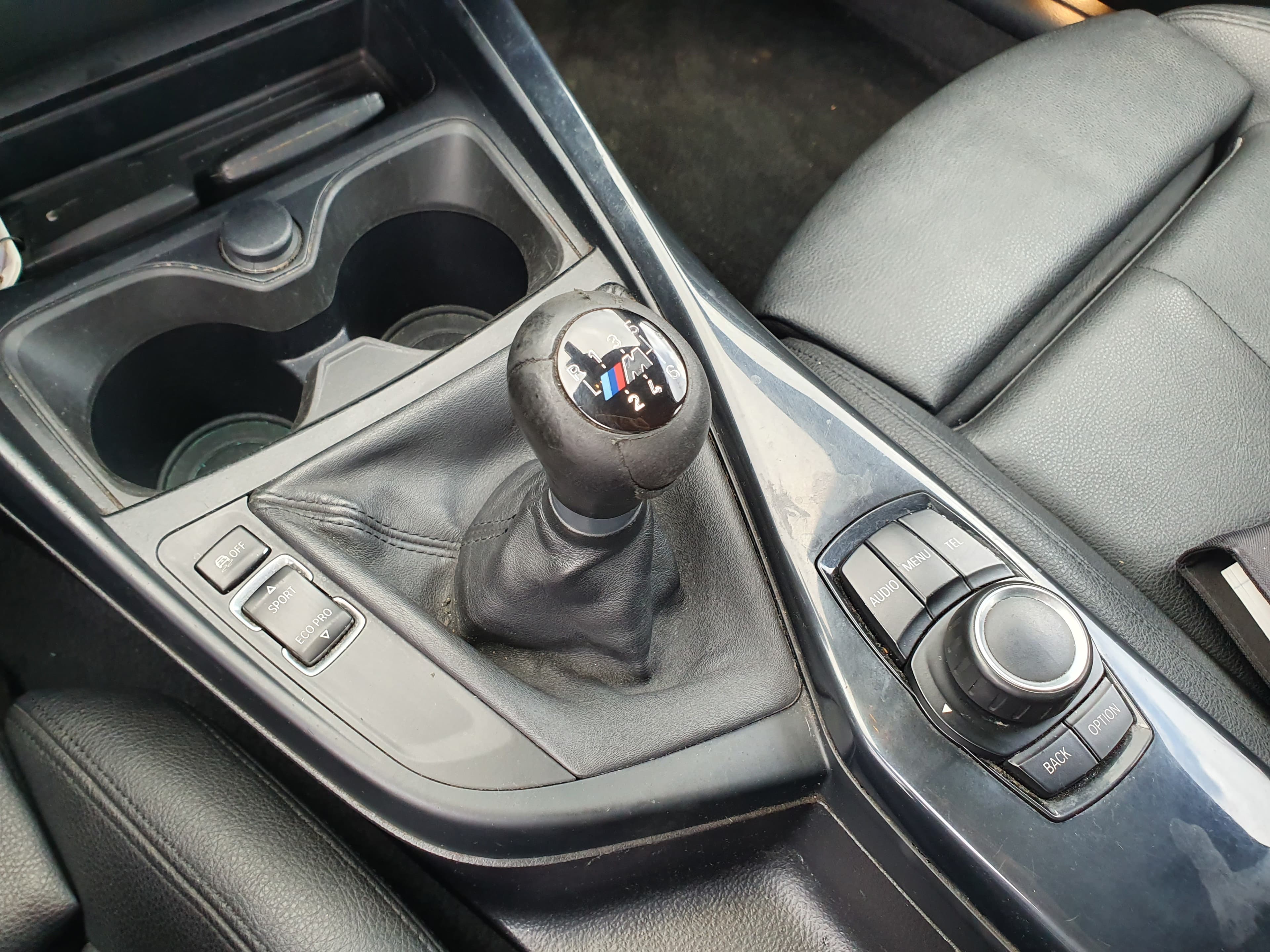 BMW 116D · Ano 2016 — imagem 44