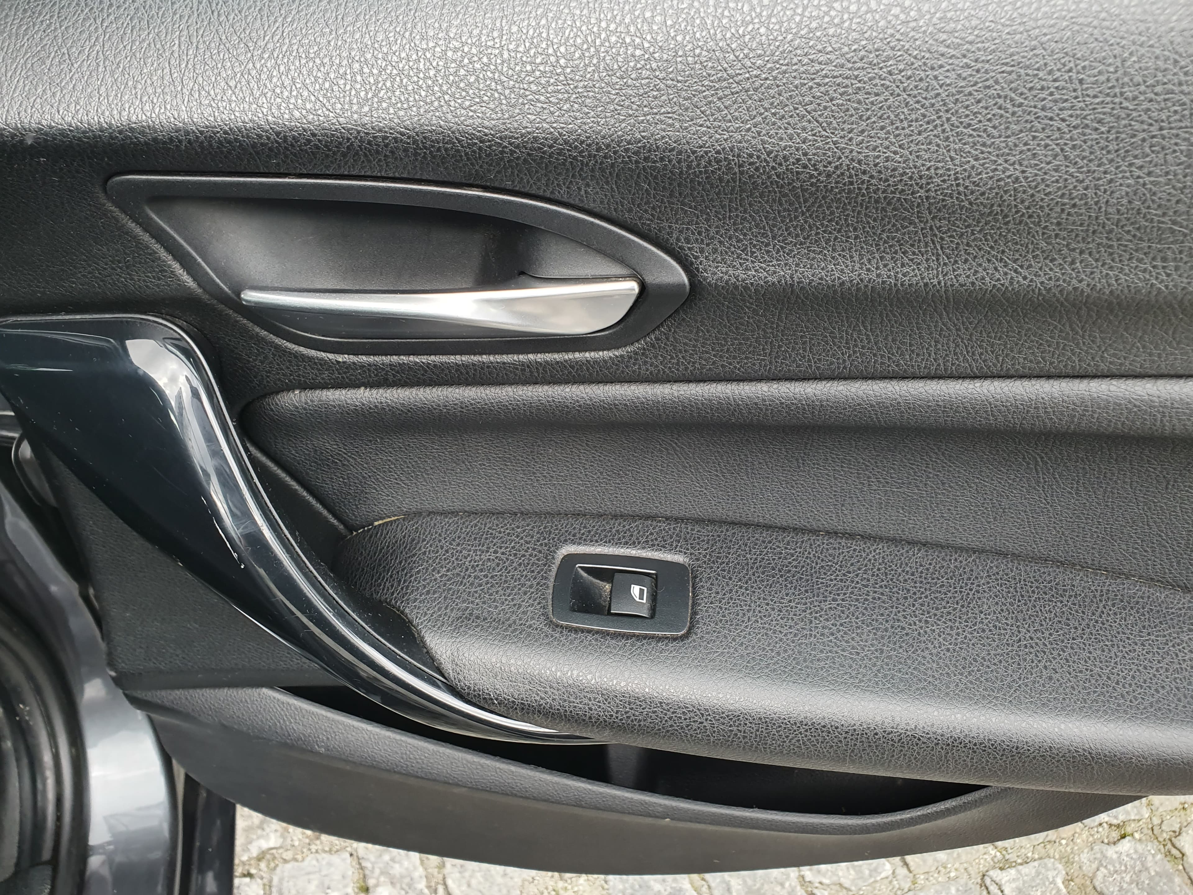 BMW 116D · Ano 2016 — imagem 25