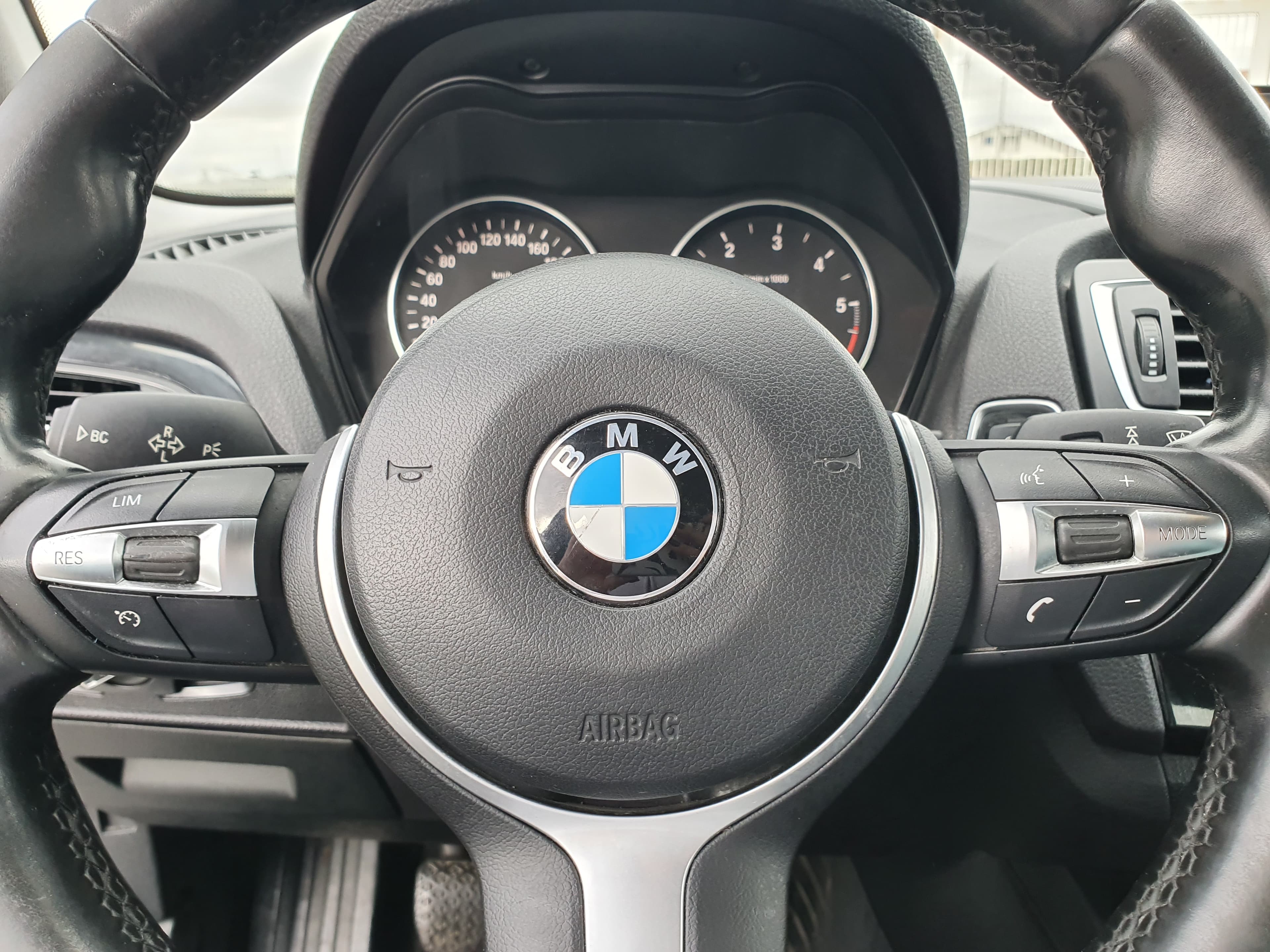 BMW 116D · Ano 2016 — imagem 45