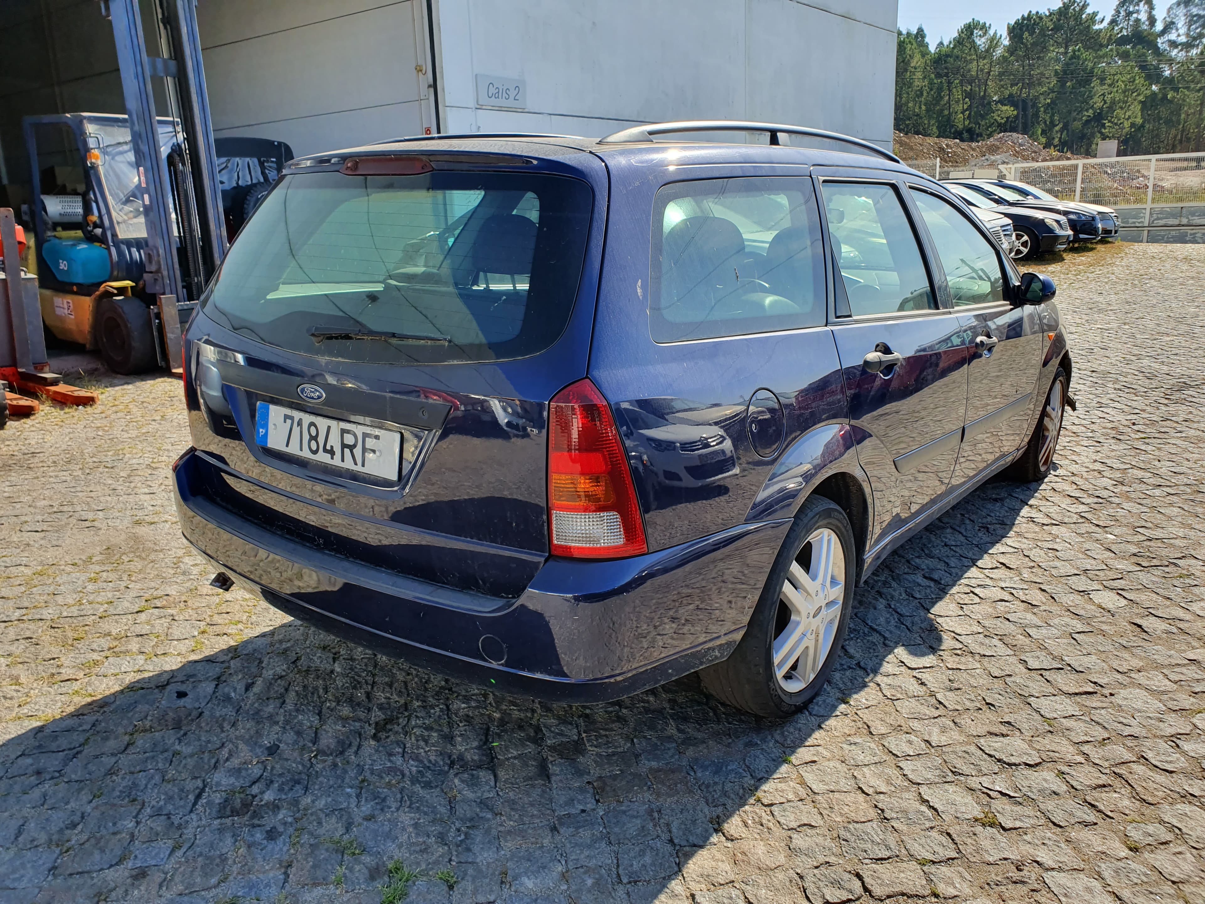Ford Focus · Ano 2001 — image 4