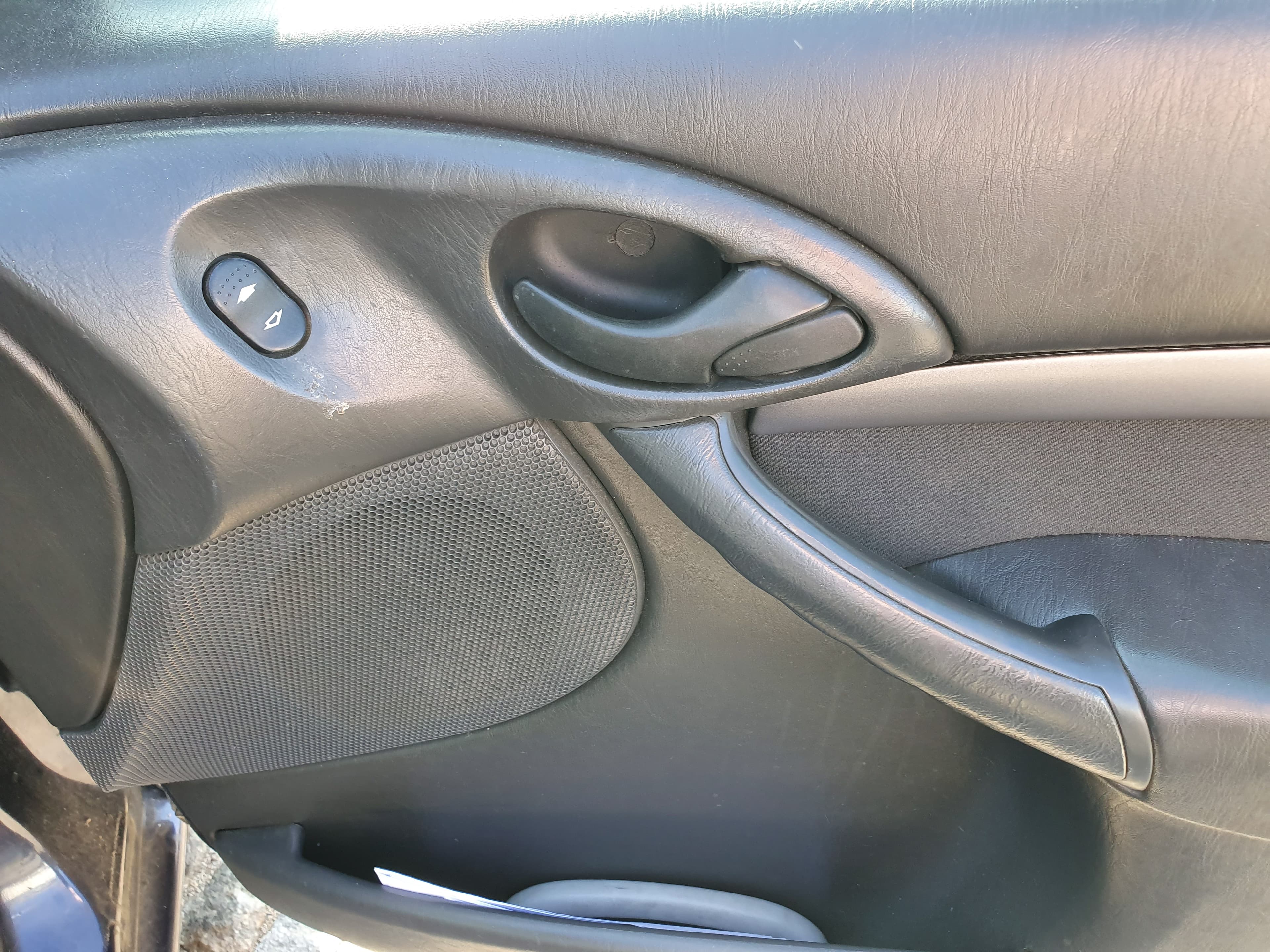 Ford Focus · Ano 2001 — image 20