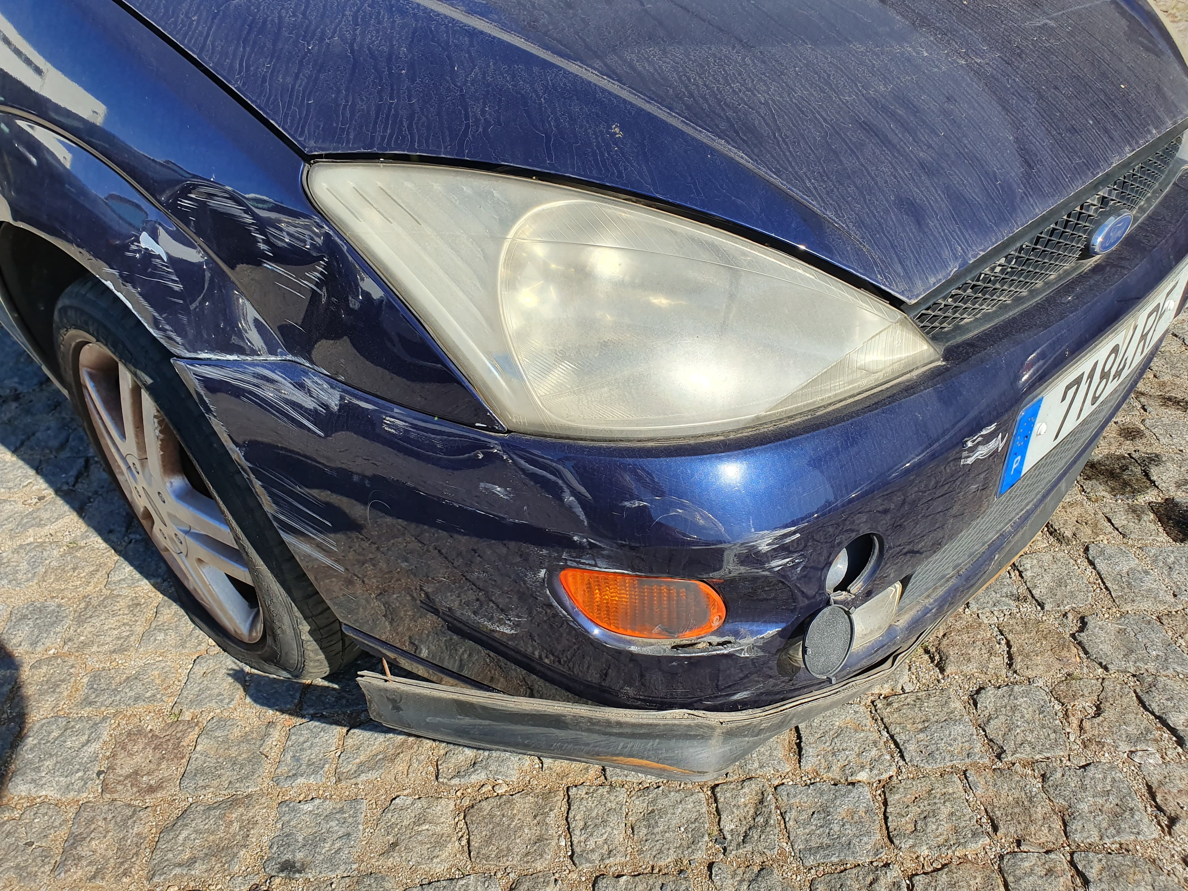 Ford Focus · Ano 2001 — image 10