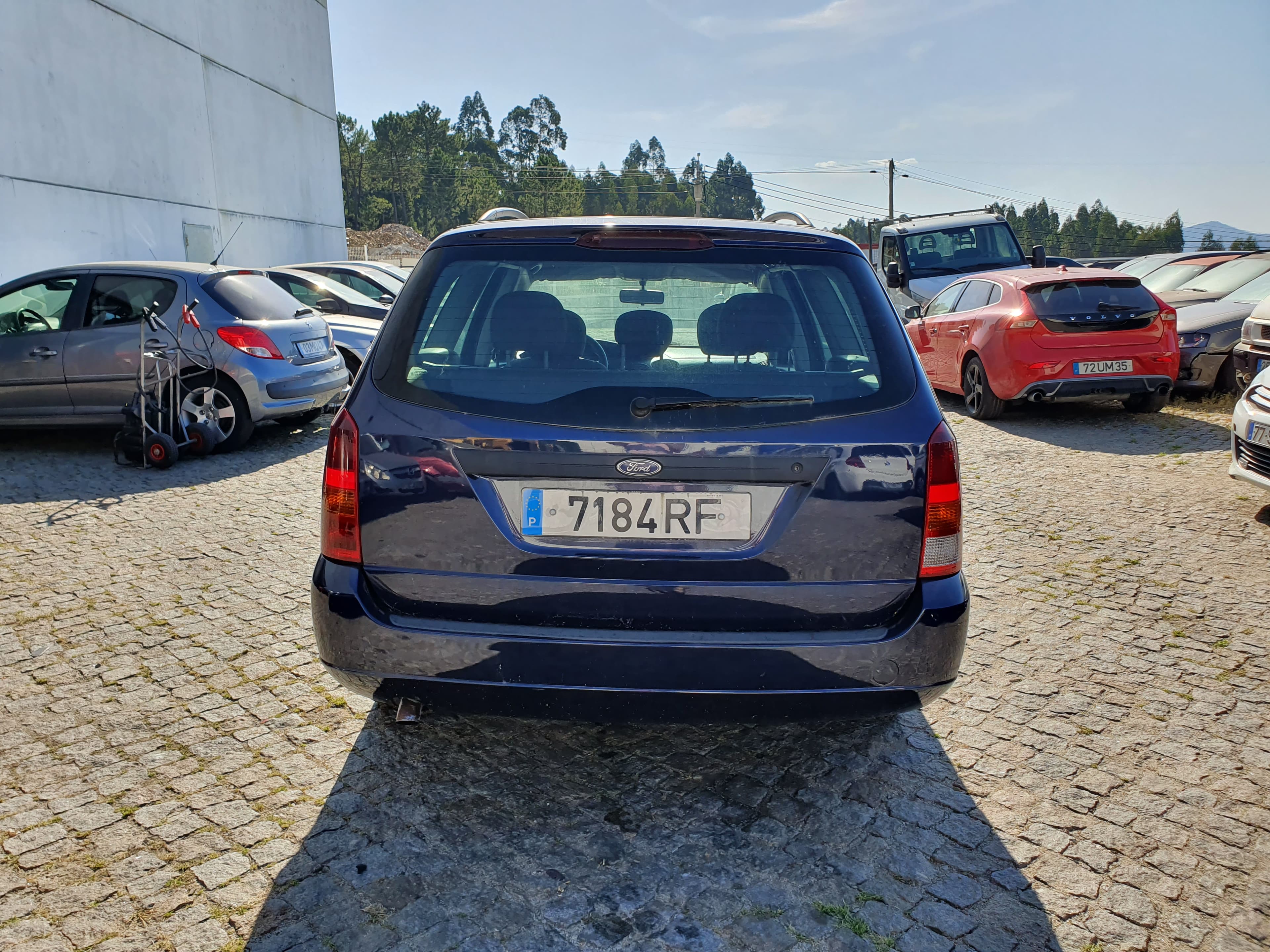 Ford Focus · Ano 2001 — image 6