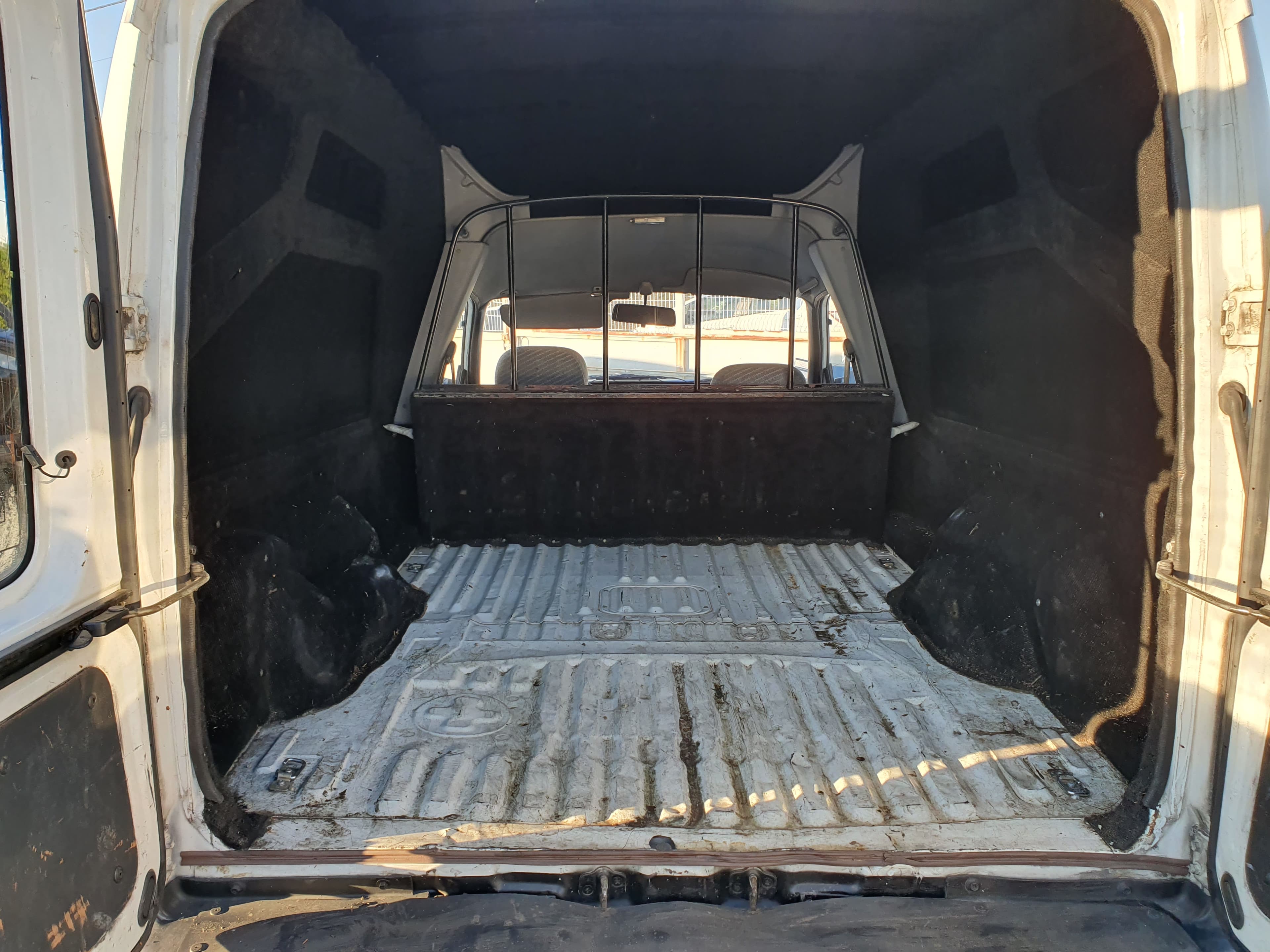 Nissan Sunny Van · Ano 1993 — imagen 6