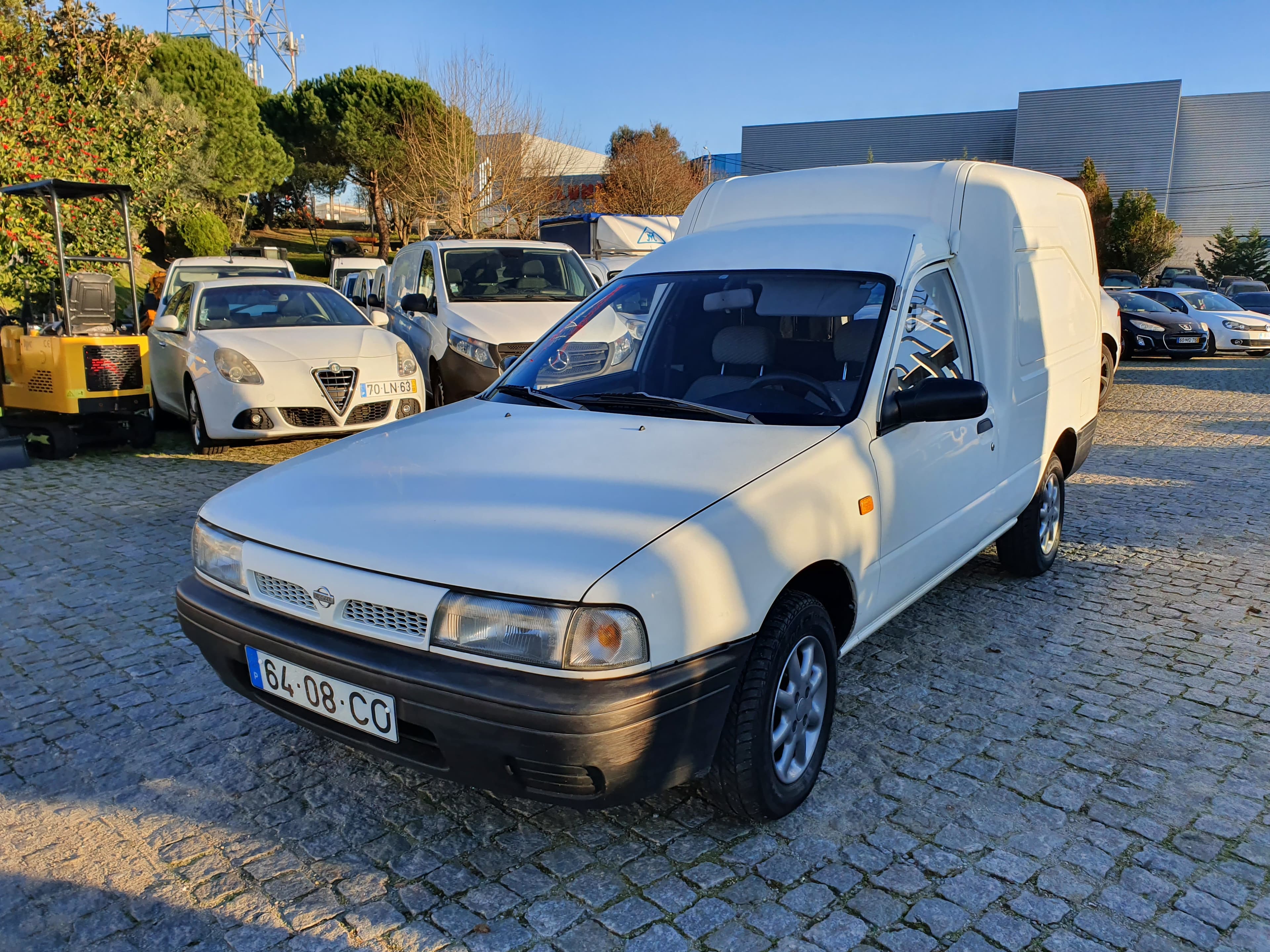 Nissan Sunny Van · Ano 1993 — imagen 2
