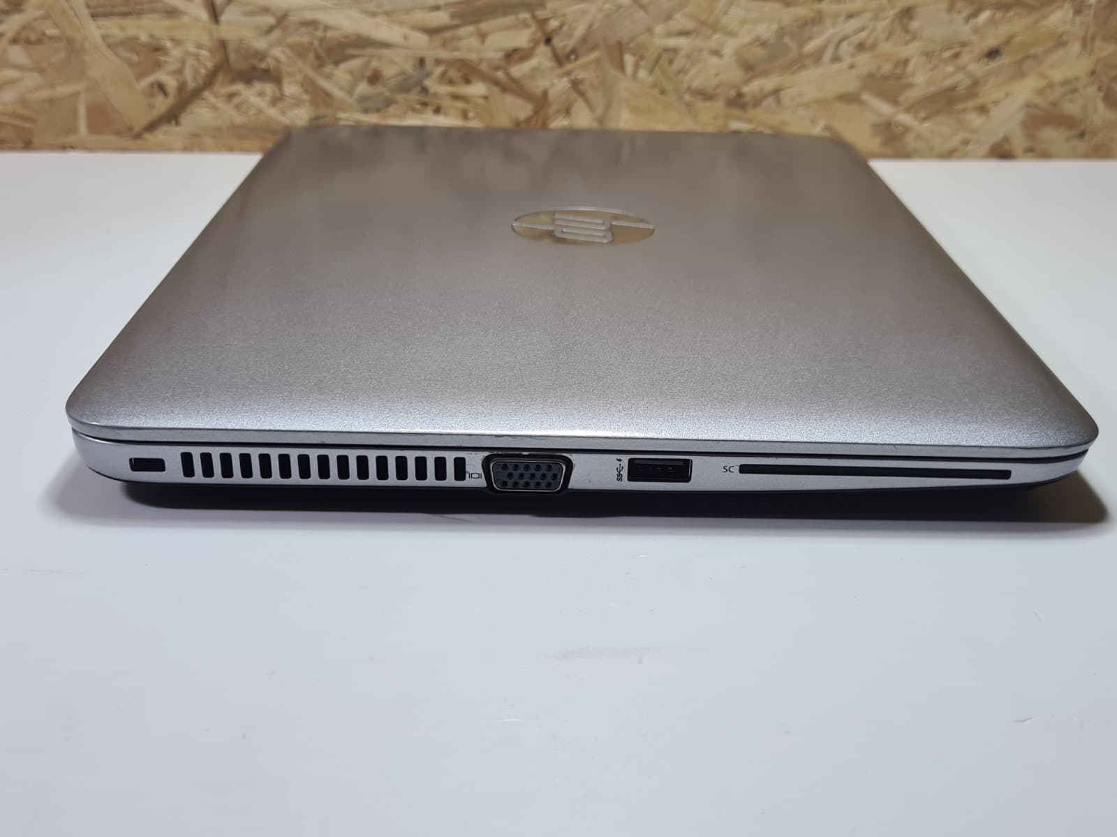 Portátil HP EliteBook 820 G4 — imagem 10
