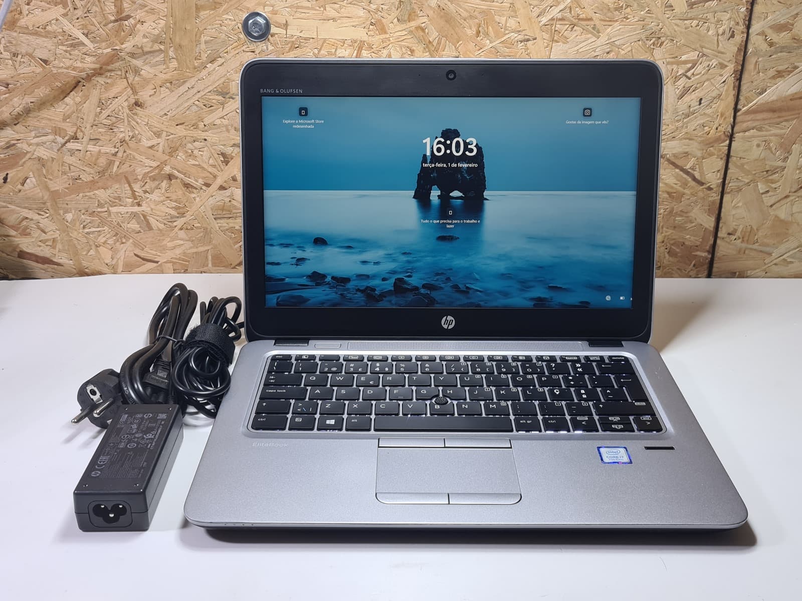 Portátil HP EliteBook 820 G4 — imagem 2