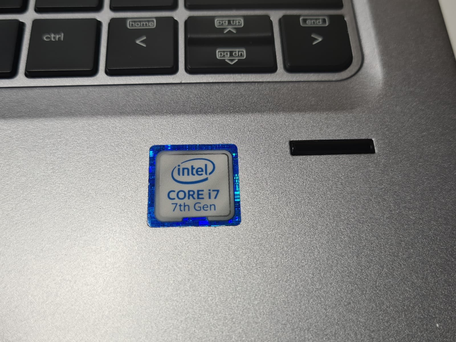Portátil HP EliteBook 820 G4 — imagem 6