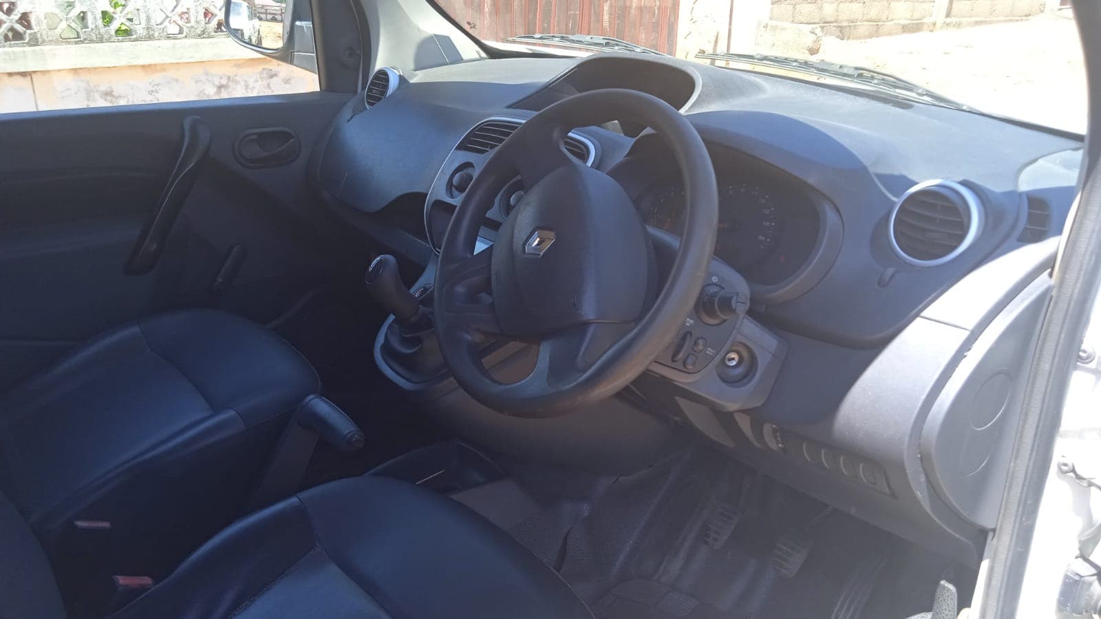 Renault Kangoo · Año 2016 — imagen 11