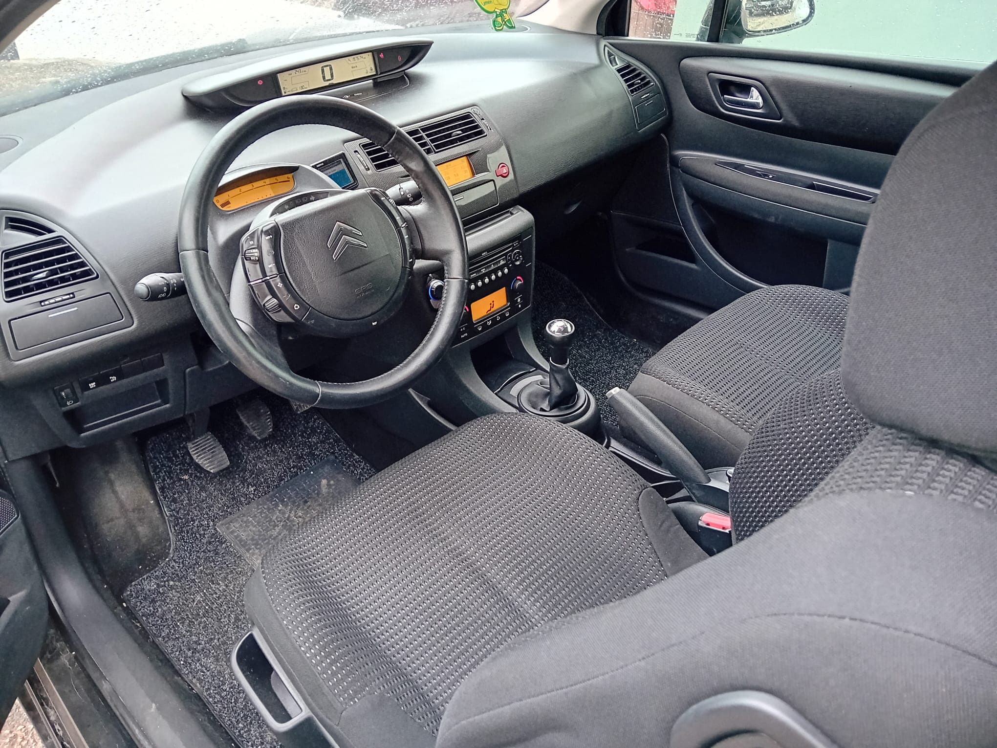 Citroën C4 · Ano 2008 — imagen 17