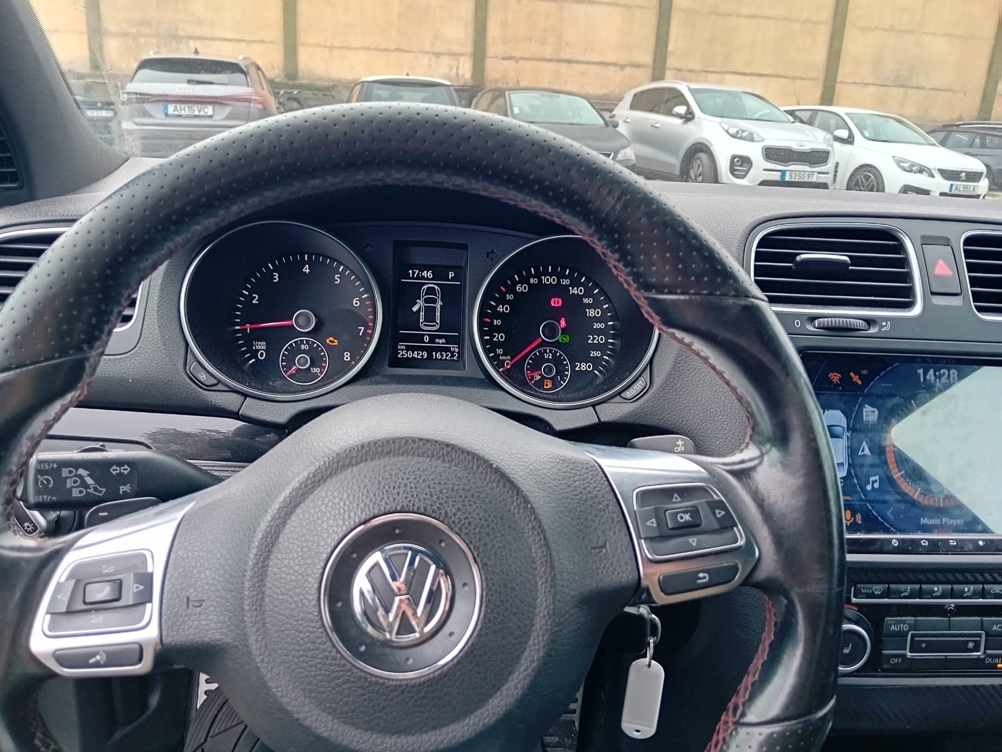 Volkswagen Golf GTI · Ano 2010 — imagem 24