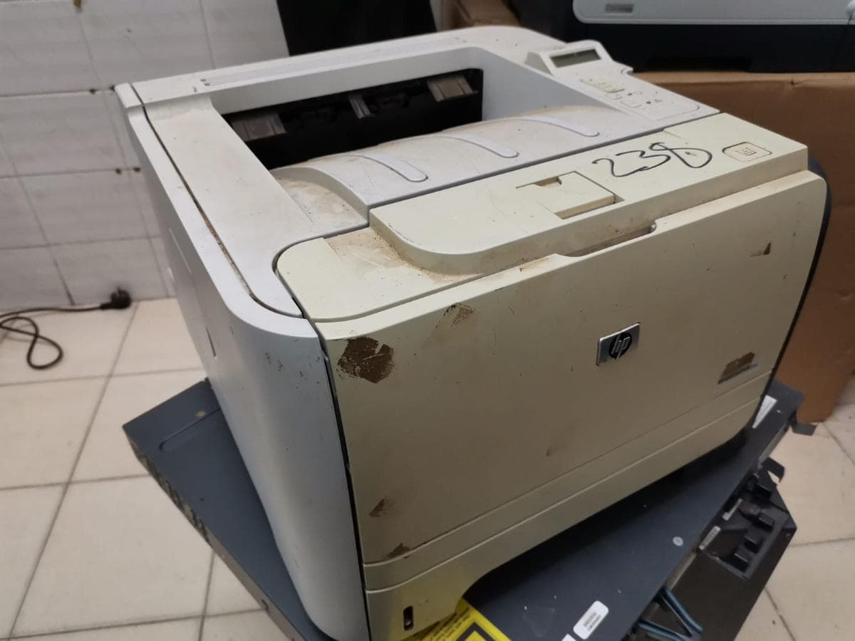Impressora HP LaserJet P2055d — imagem 2