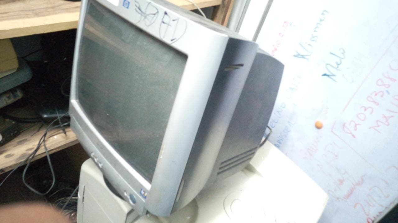 Monitor HP 9500 — imagem 2