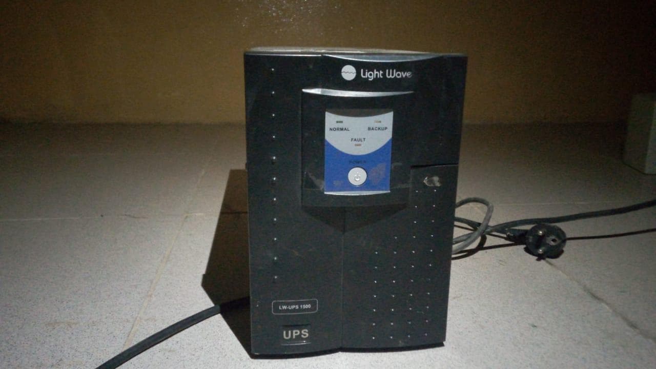 UPS Light Wave 1500