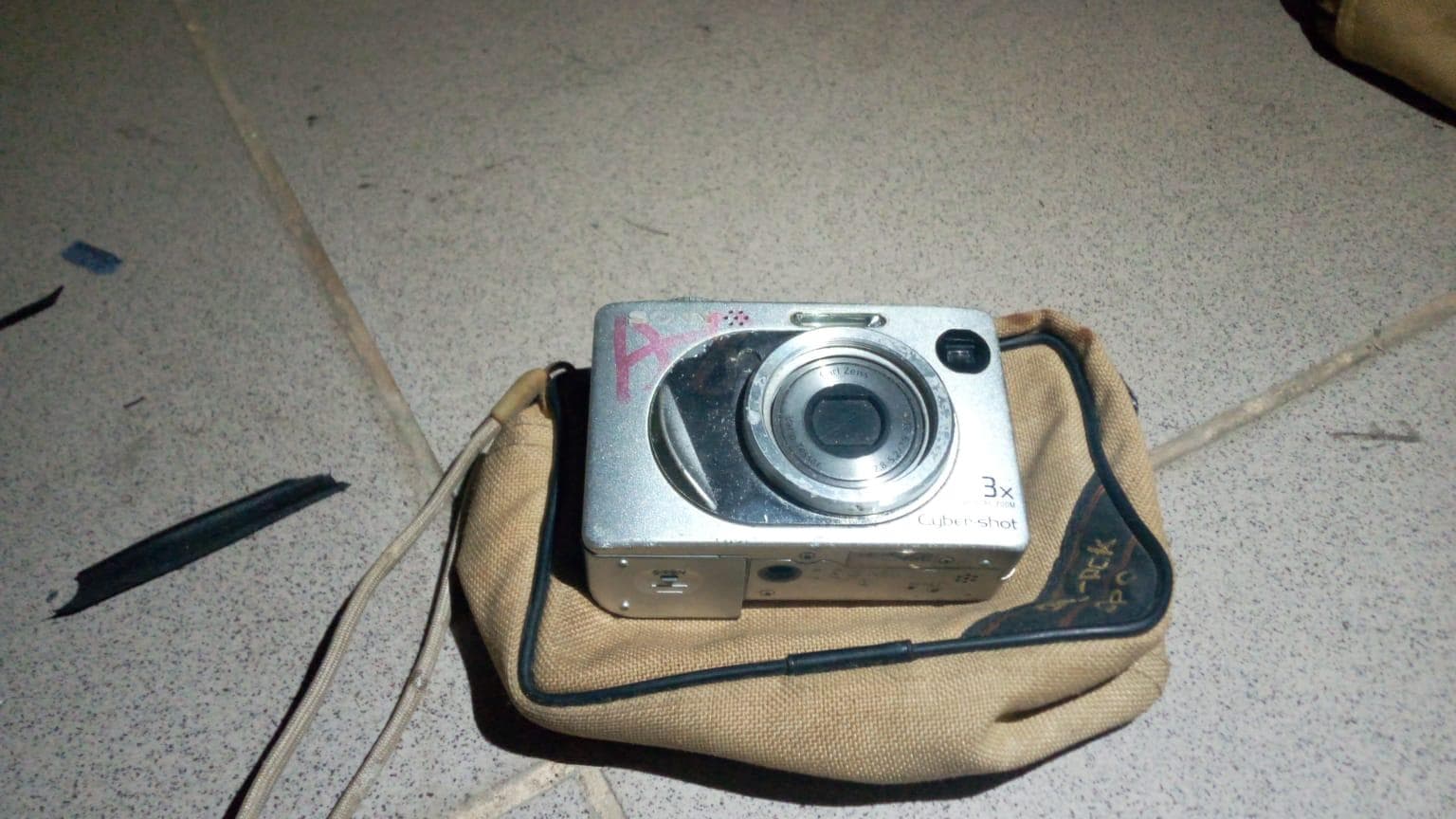 Máquina Fotográfica Sony Cyber-Shot