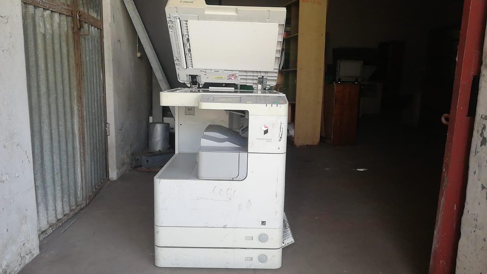 Impressora Canon ImageRUNNER 2530i — imagem 2